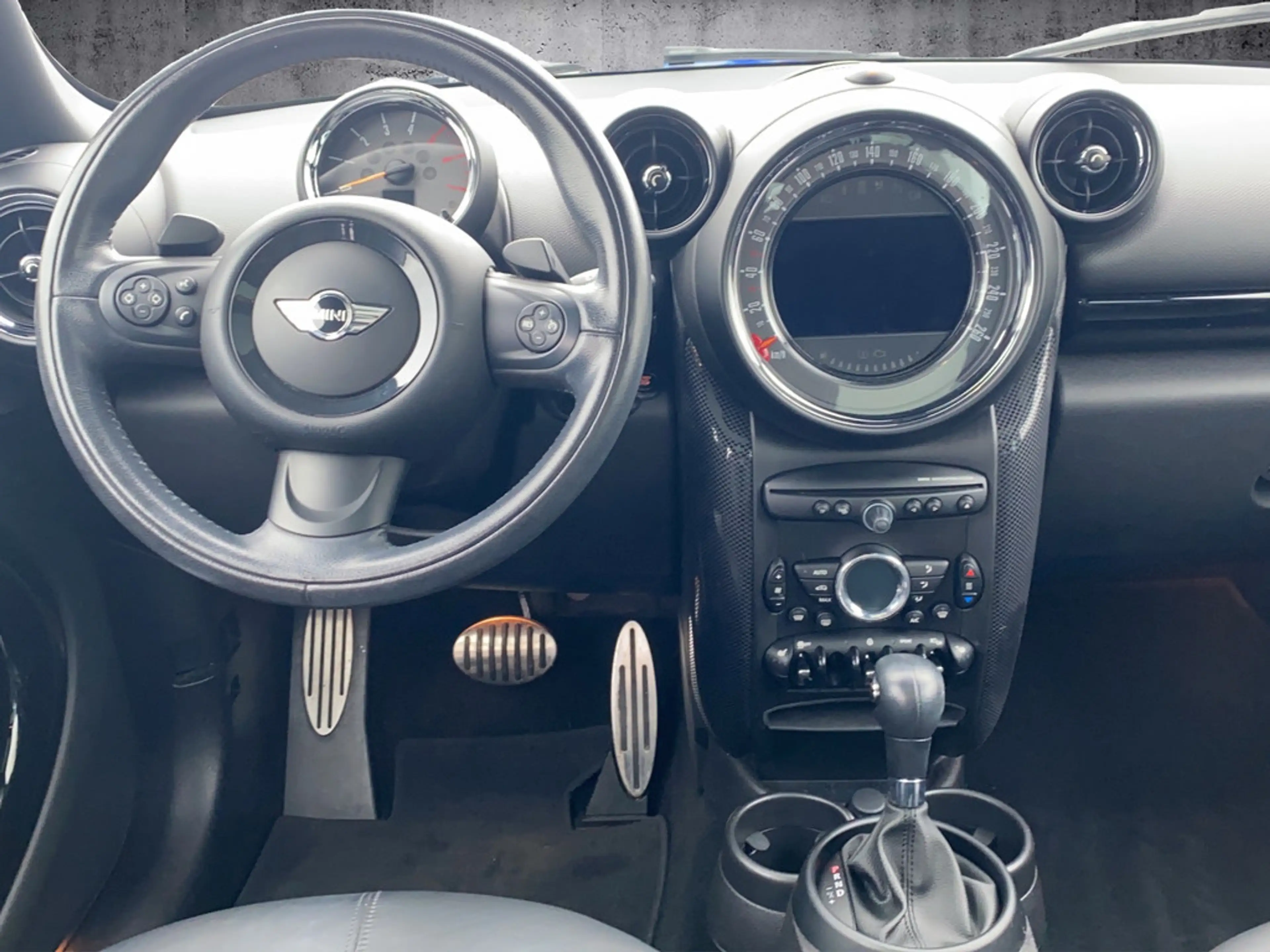 MINI Cooper SD Countryman — photo 8