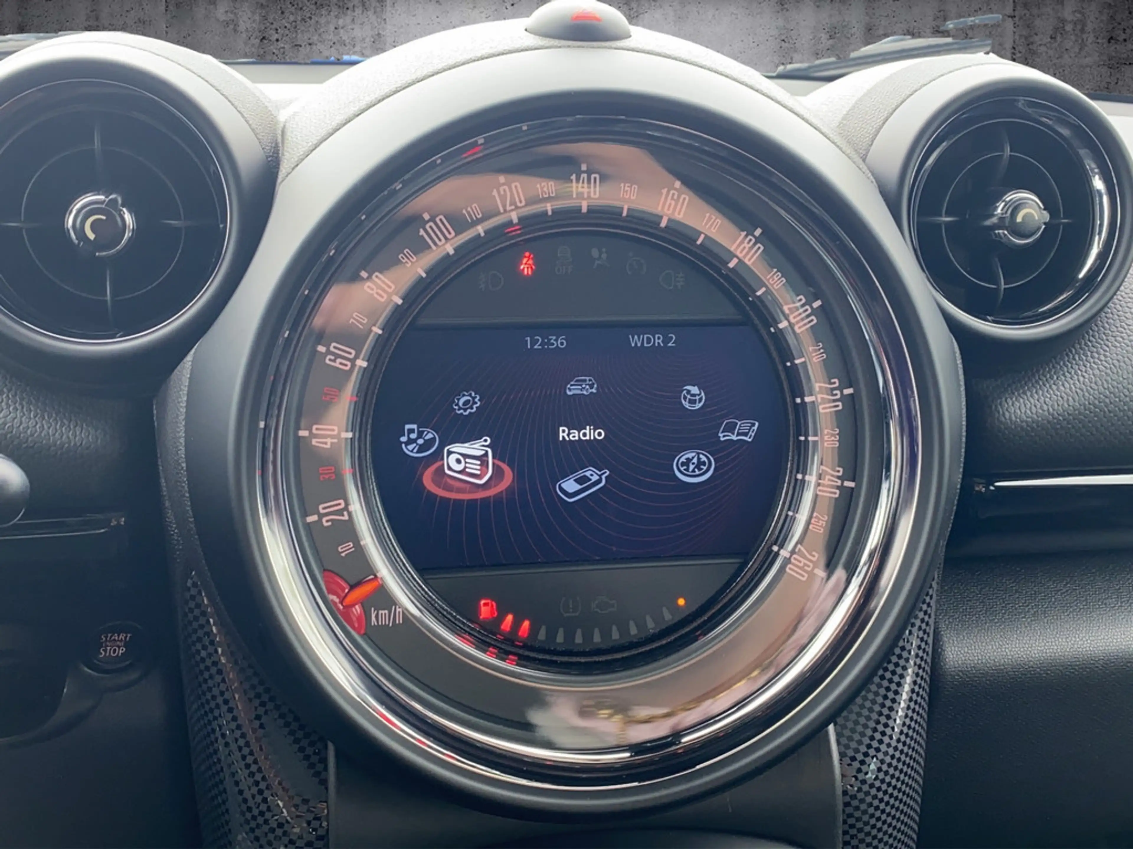 MINI Cooper SD Countryman — photo 15