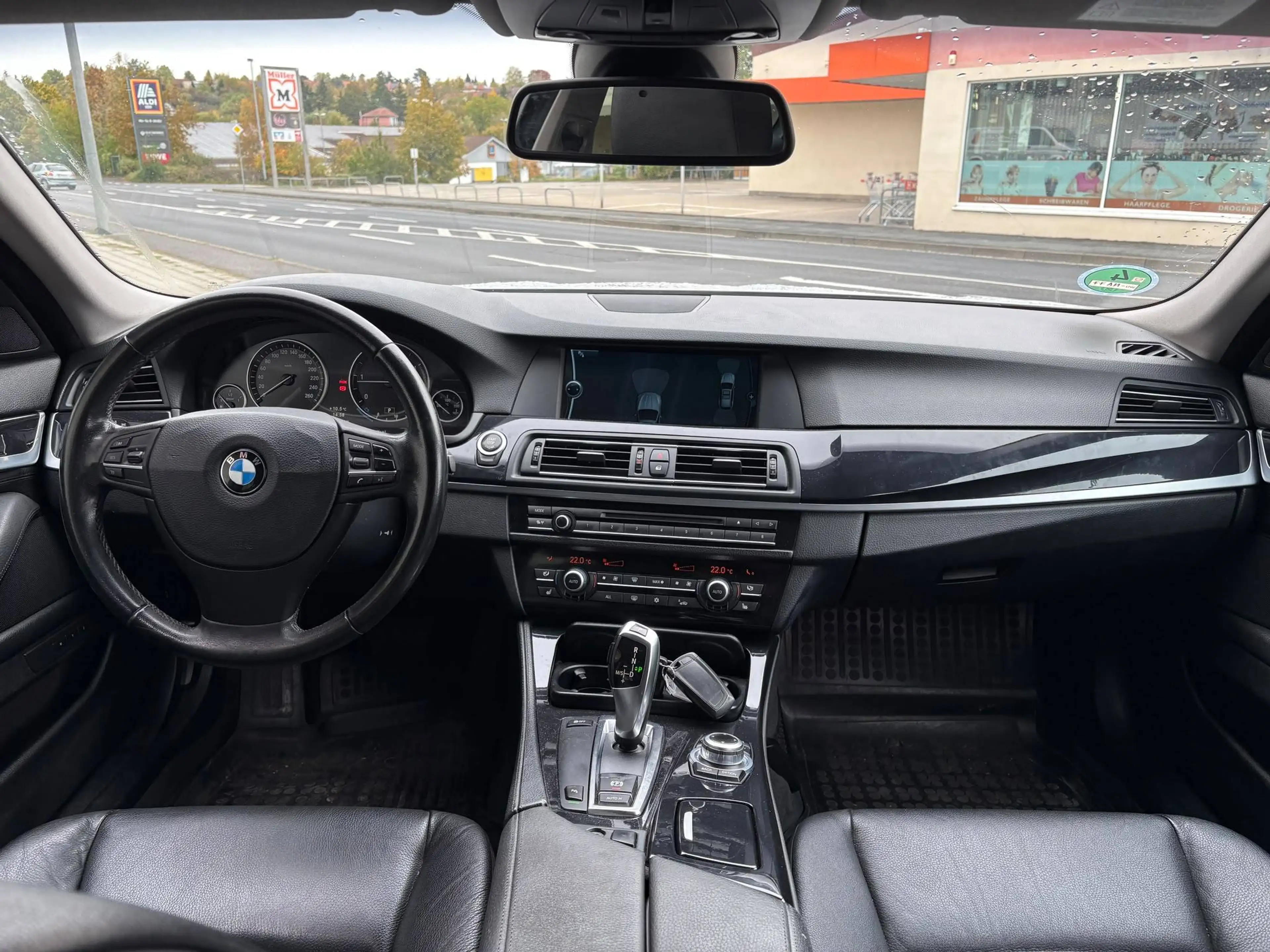 BMW 520 5er Touring Diesel 520d Touring Sport-Aut.*Leder*Navigation*Tempomat*Anhängerkupplung* — photo 10