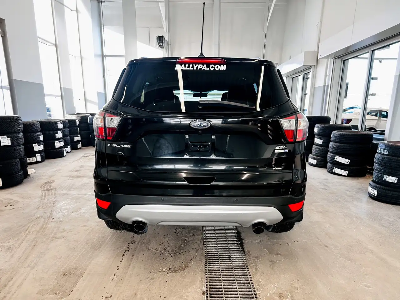 Ford Escape снимка Ford Escape