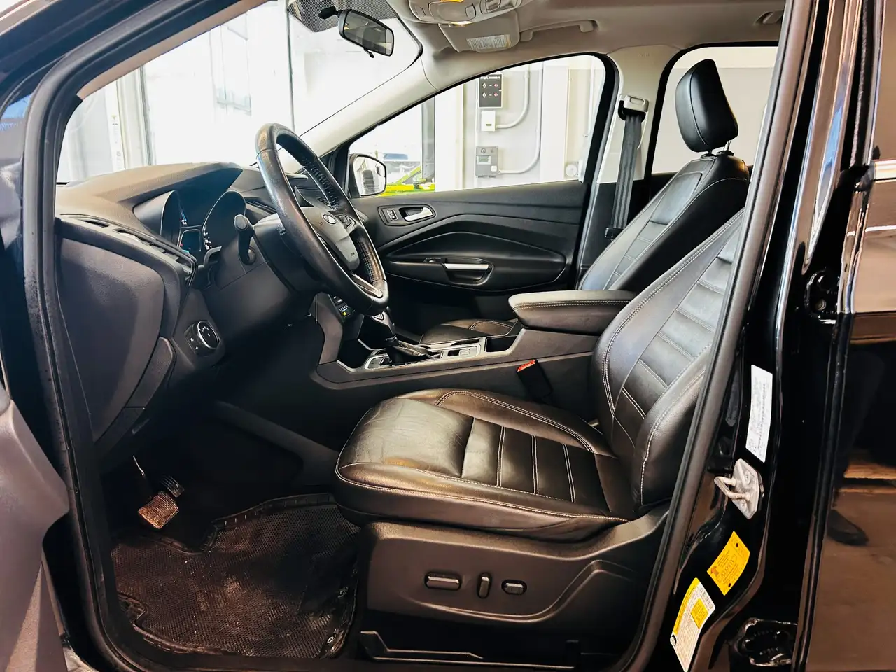 Ford Escape снимка Ford Escape