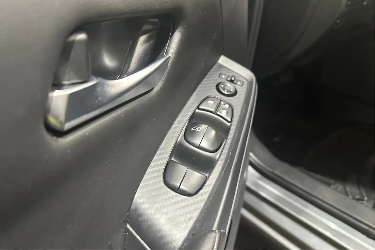 Nissan Sentra снимка Nissan Sentra