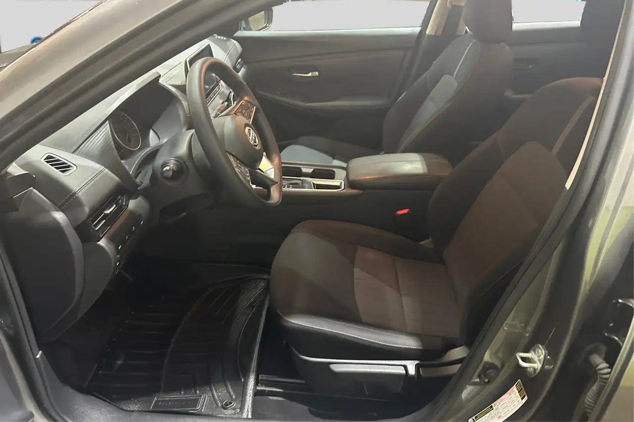 Nissan Sentra снимка Nissan Sentra