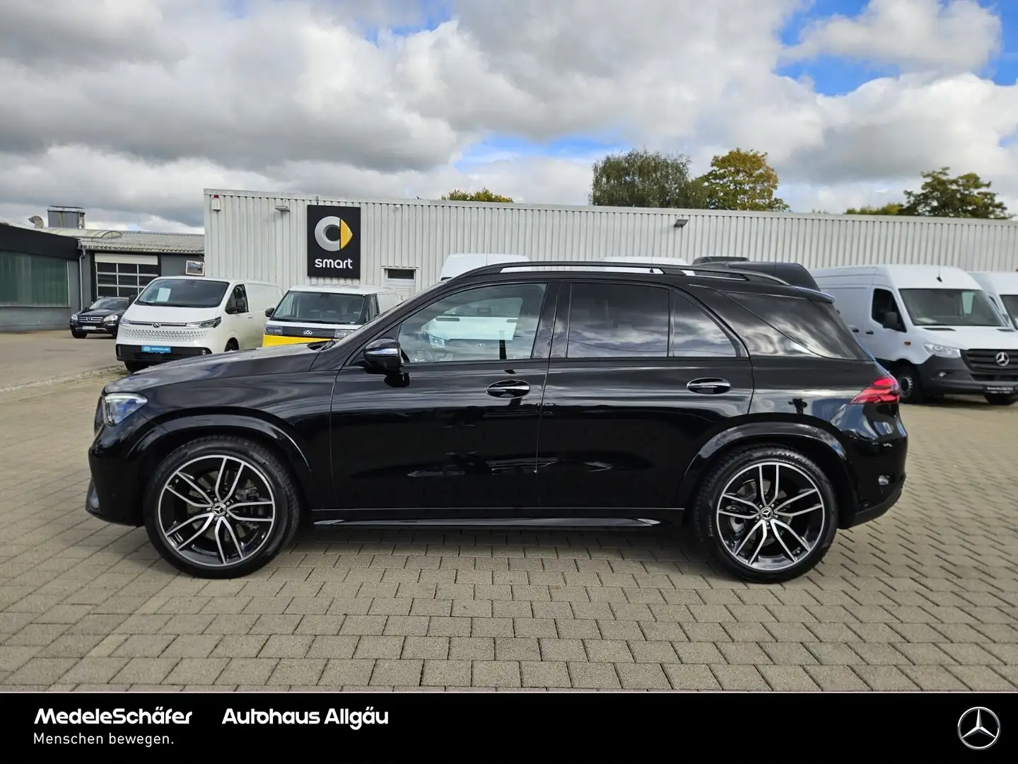 Mercedes-Benz GLE 450 GLE 450 d 4M AMG Night 22" 7-Sitze Airmatic AHK Schwarz - 2