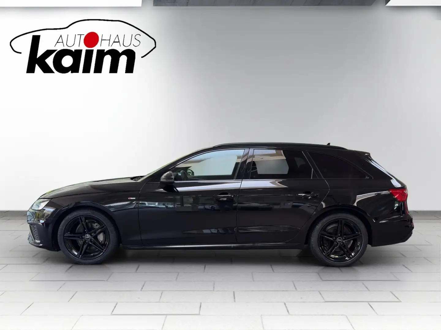 Audi A4 Avant 40 2.0 TDI S line Negro - 2