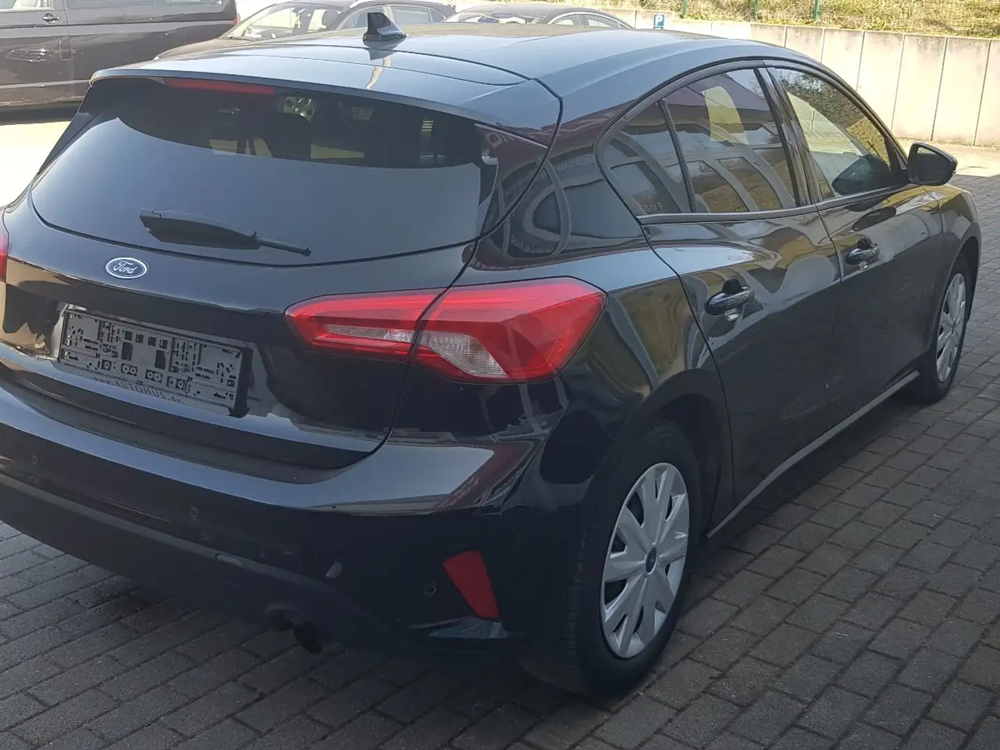 Ford Focus 1.0 EcoBoost Start-Stopp -- 2xSH+Klima+Automatik+B Nero - 2