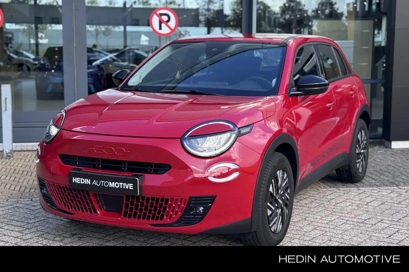 Fiat 600e RED 54 kWh | 400km actieradius | Navigatie via App Rood - 1