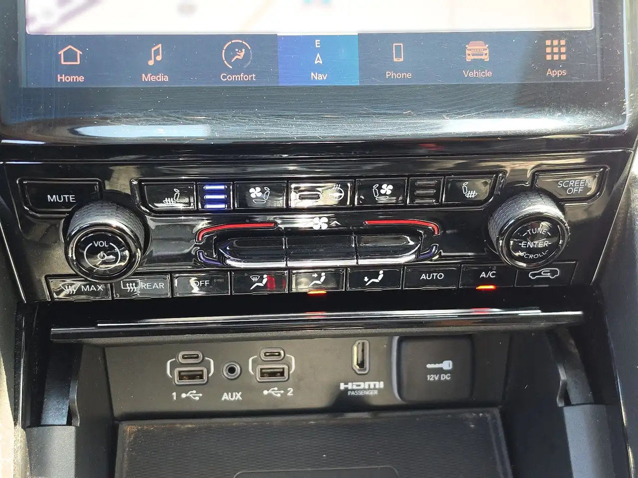 Jeep Grand Cherokee photo Jeep Grand Cherokee