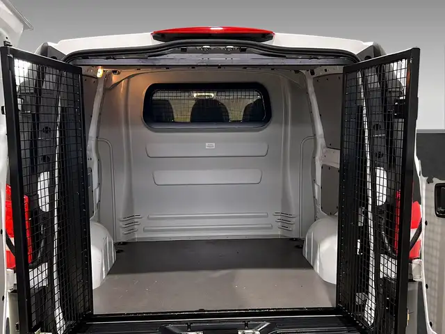 Mercedes-Benz Vito view 8
