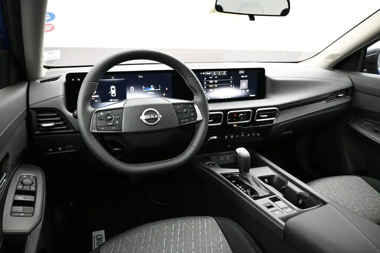 Nissan Sentra снимка Nissan Sentra