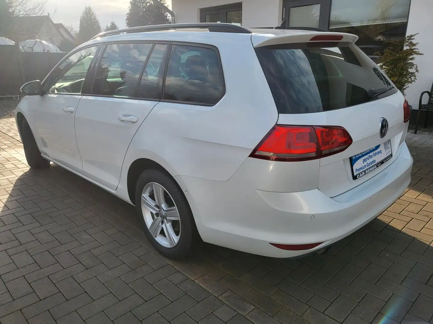 Volkswagen Golf VII Variant Comfortline BMT*PDC*SHZ*ALU* Weiß - 2