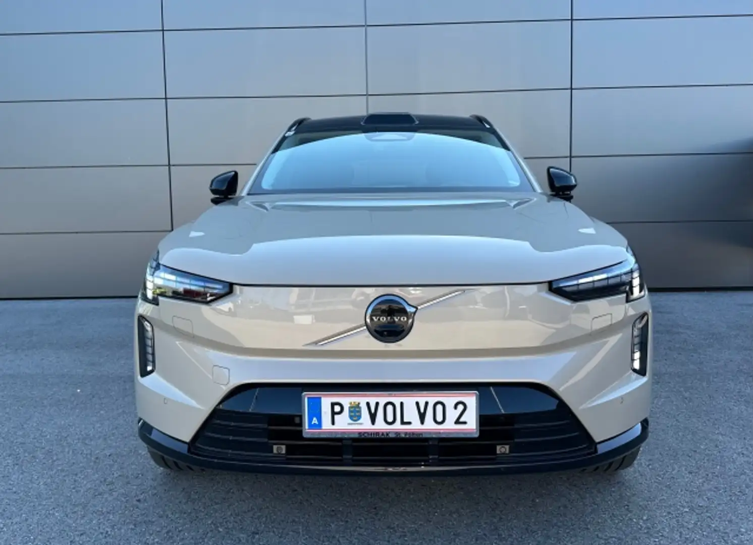 Volvo EX90 EX90 Ultra, Twin Motor PERFORMANCE ULTRA (7 SITZE Beige - 2