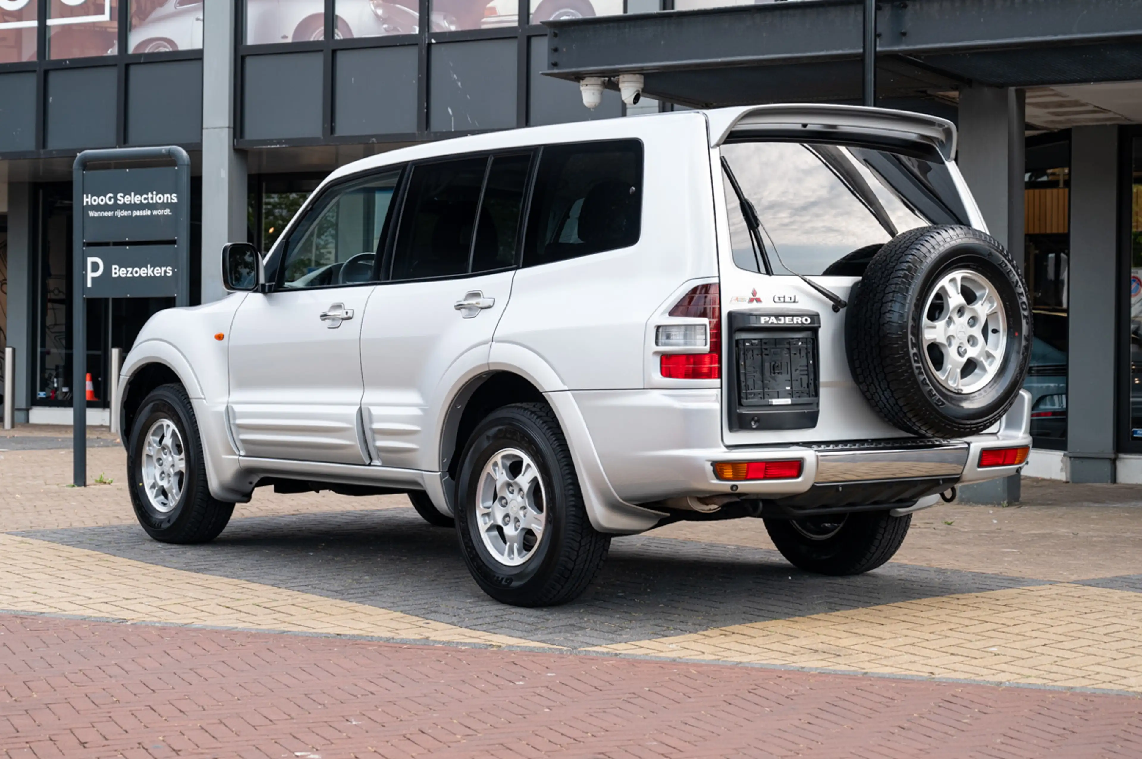 Mitsubishi Pajero 3.5 V6 GDI — photo 4