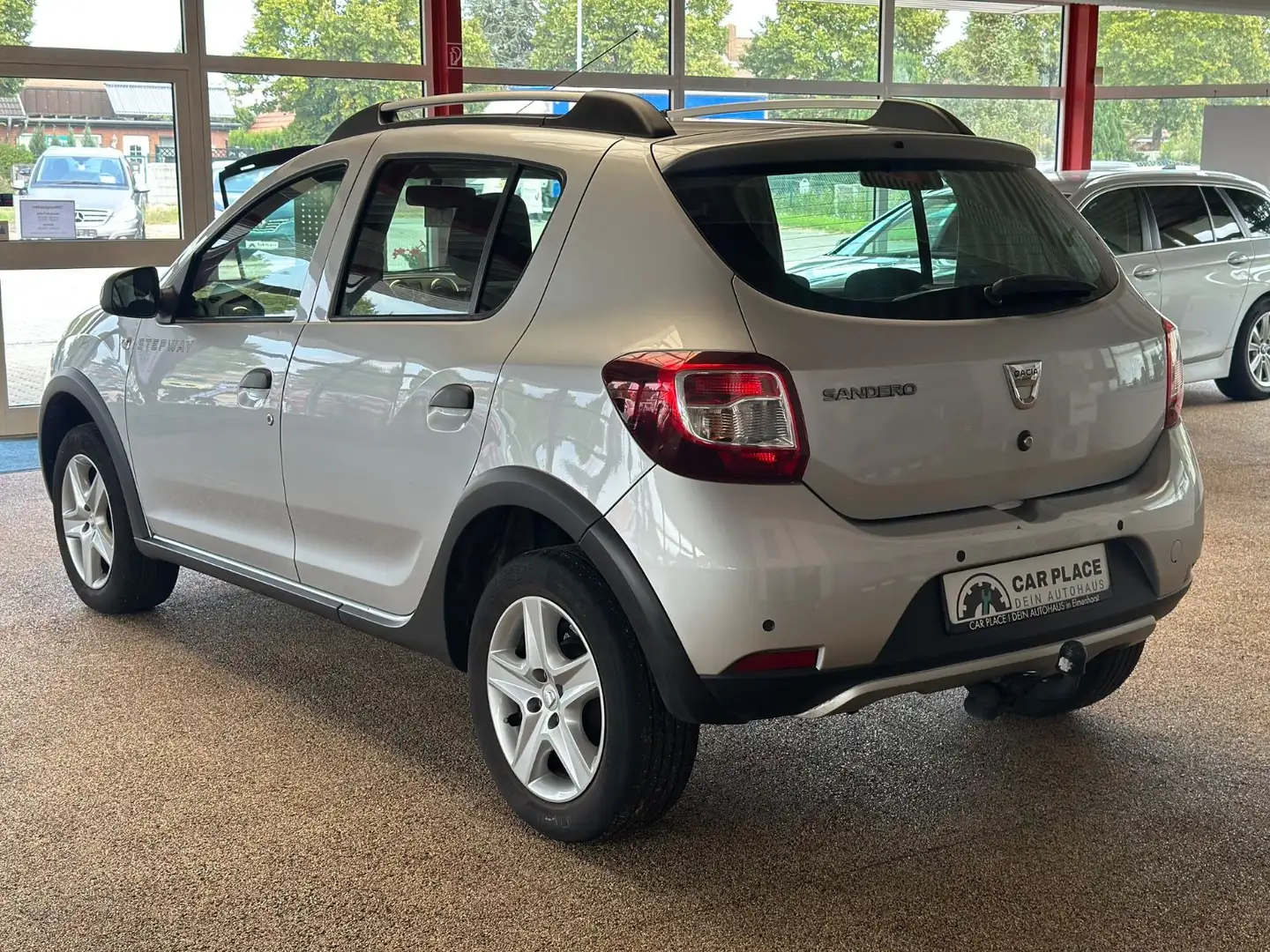 Dacia Sandero II Stepway Prestige Automatik Grau - 2