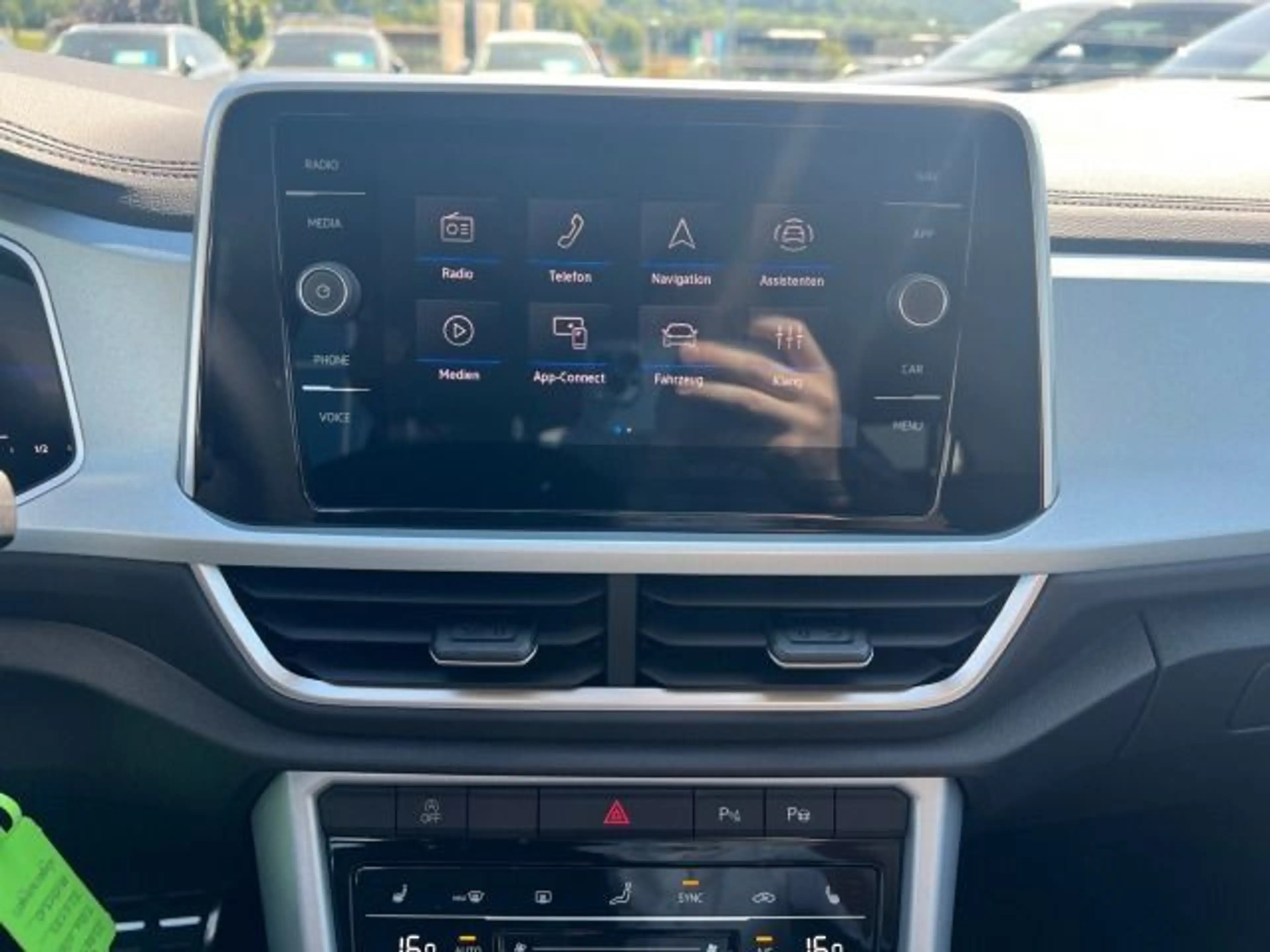 Volkswagen T-Roc 1.5TSI Goal DSG Navi LED Kamera — photo 13