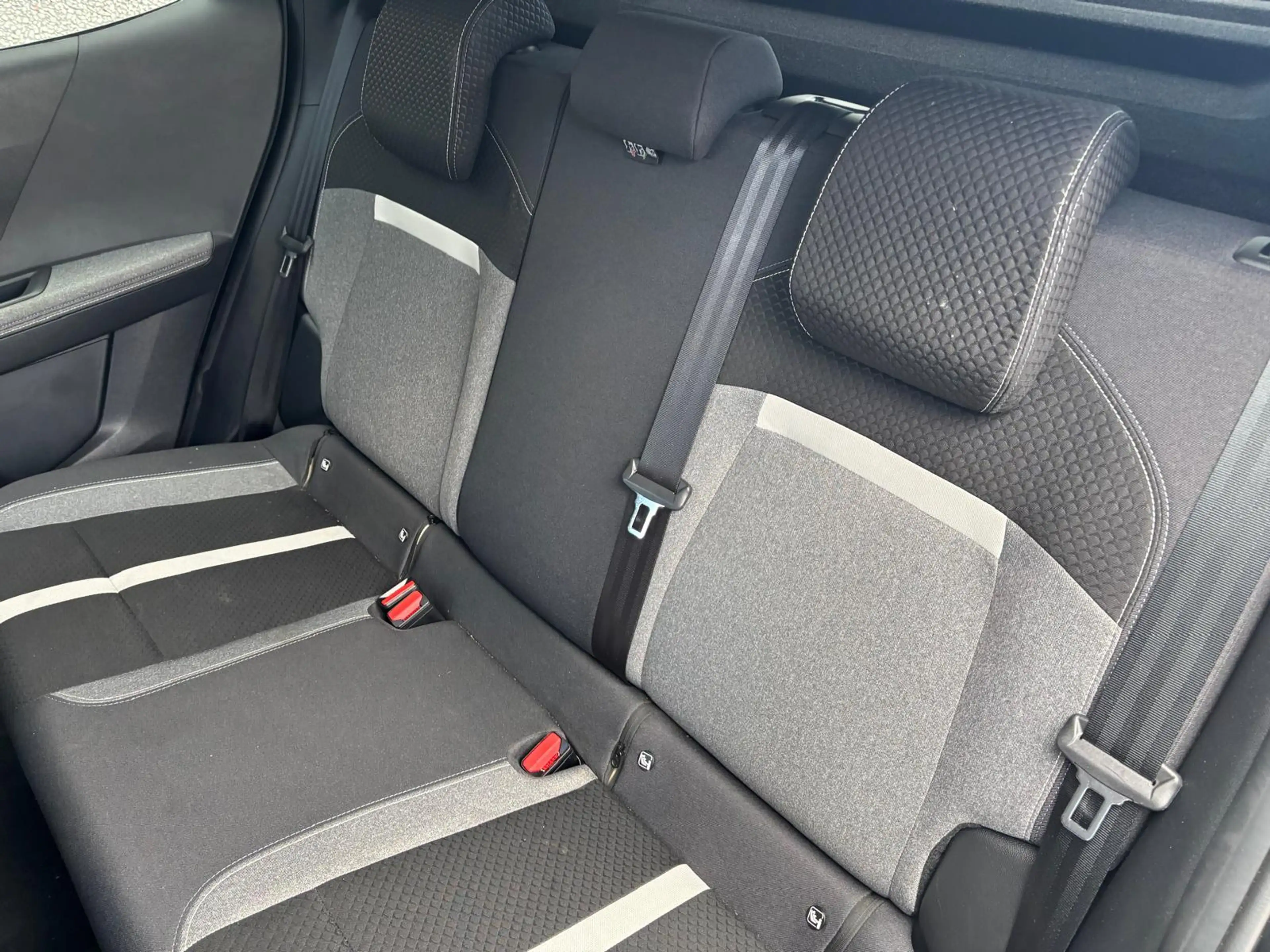 Opel Frontera 1.2 Turbo Hybrid GS Camera | LED | Dodehoek | Navi — photo 11