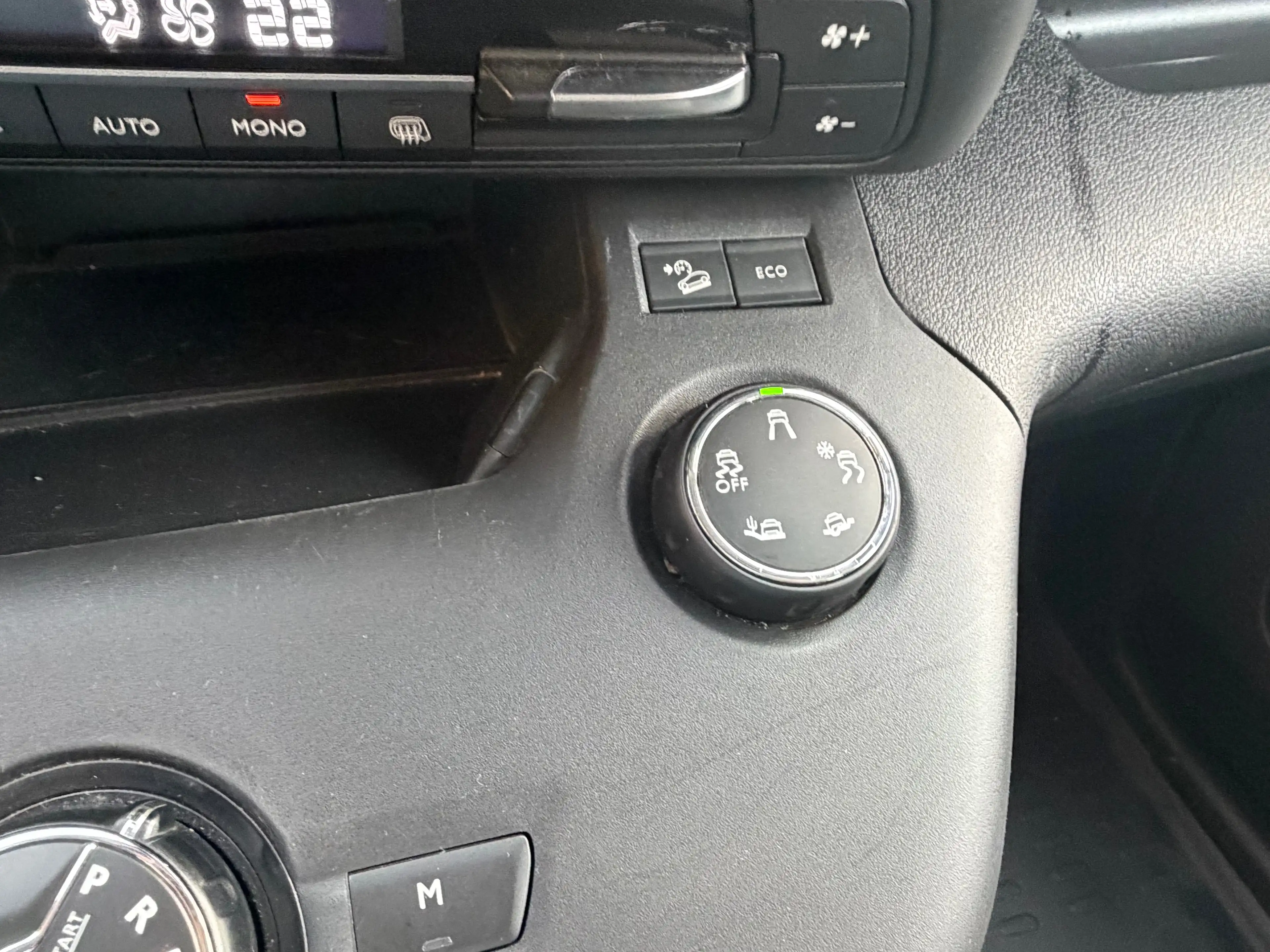 Peugeot Partner — photo 11