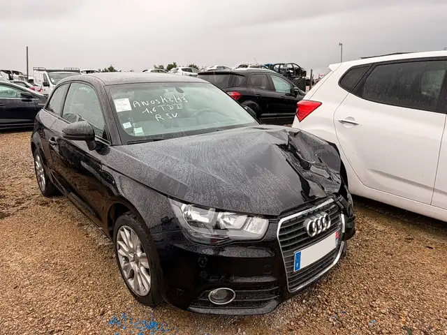 Audi A1 A1 1.6 TDi DPF 90 Ambition Luxe / DB880