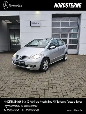 Mercedes-Benz A 200 A 200 Elegance Polar Star Pano/Klima/BC/FIS eFH.
