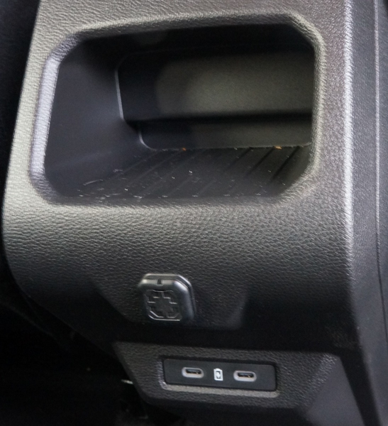 Dacia Duster III 140 AUTOM HYBR Extreme+Sitzheiz+Lenkradheiz — photo 15
