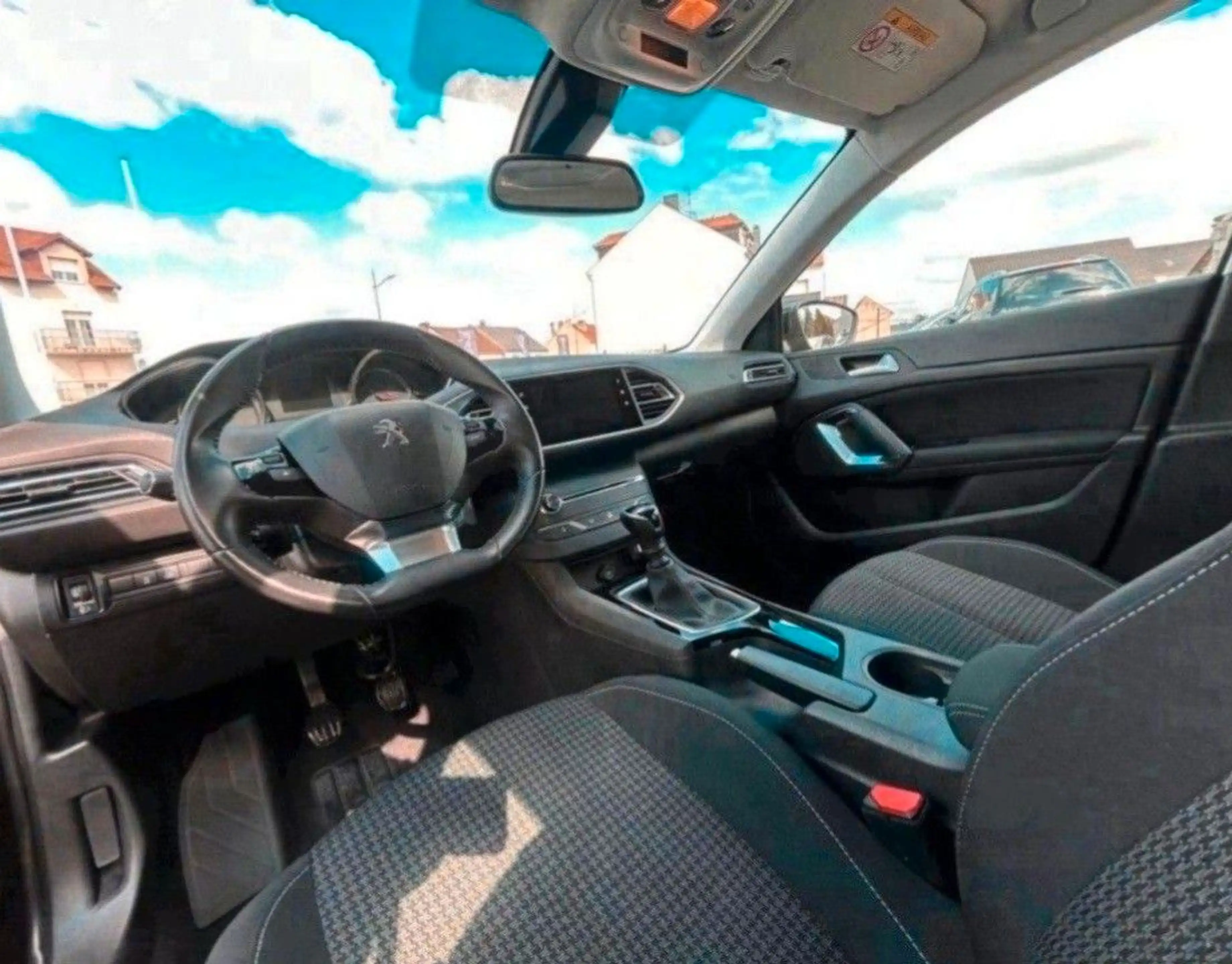Peugeot 308 ACTIVE PACK KAMERA + NAVI + SHZ + TEMP — photo 13