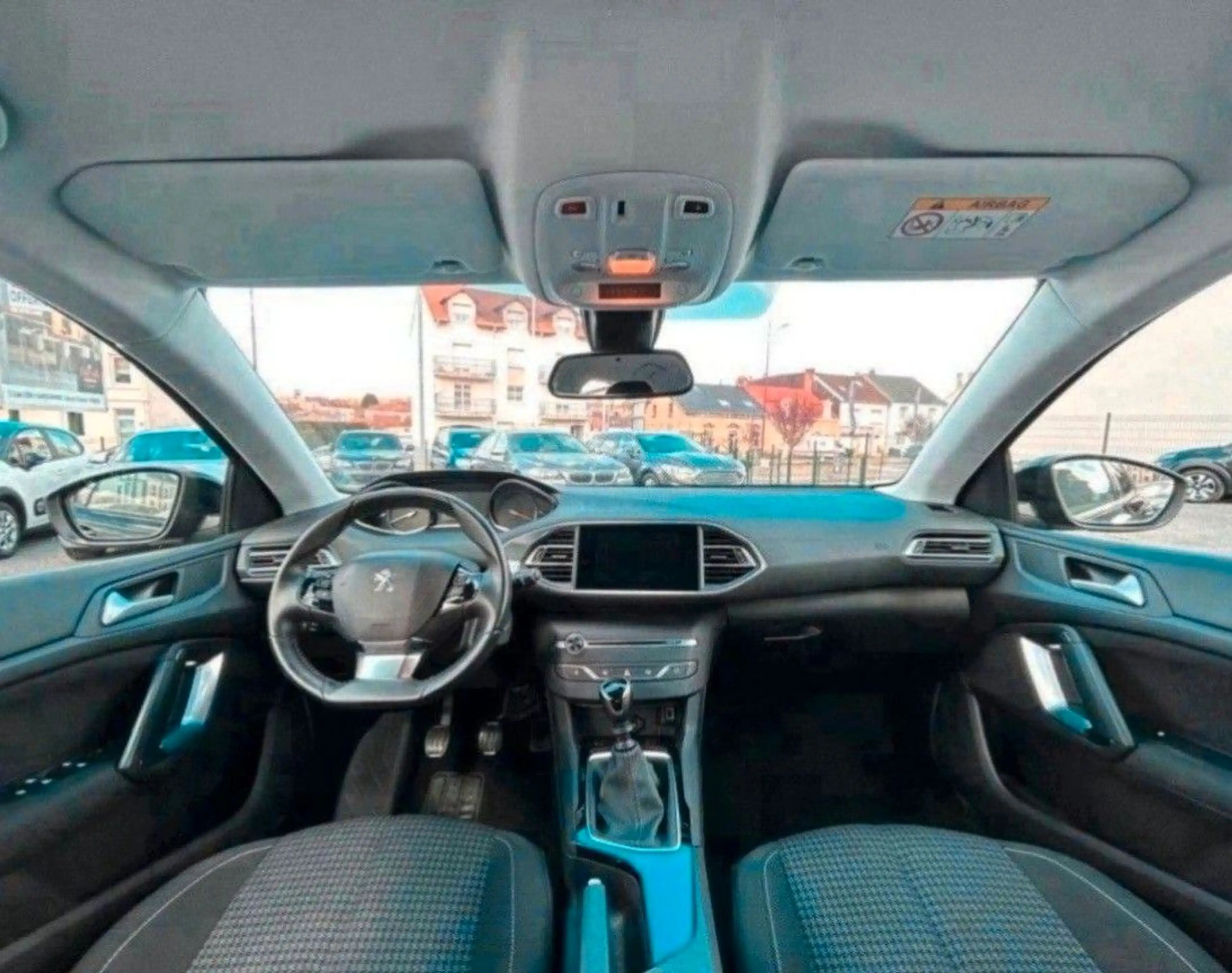Peugeot 308 ACTIVE PACK KAMERA + NAVI + SHZ + TEMP — photo 11