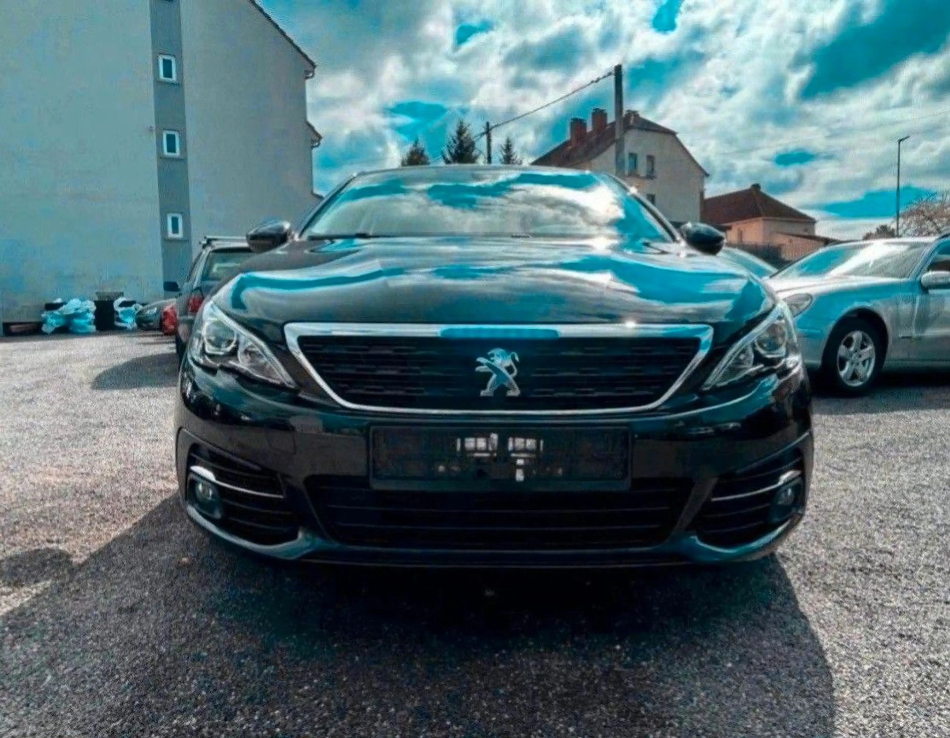Peugeot 308 ACTIVE PACK KAMERA + NAVI + SHZ + TEMP — photo 2