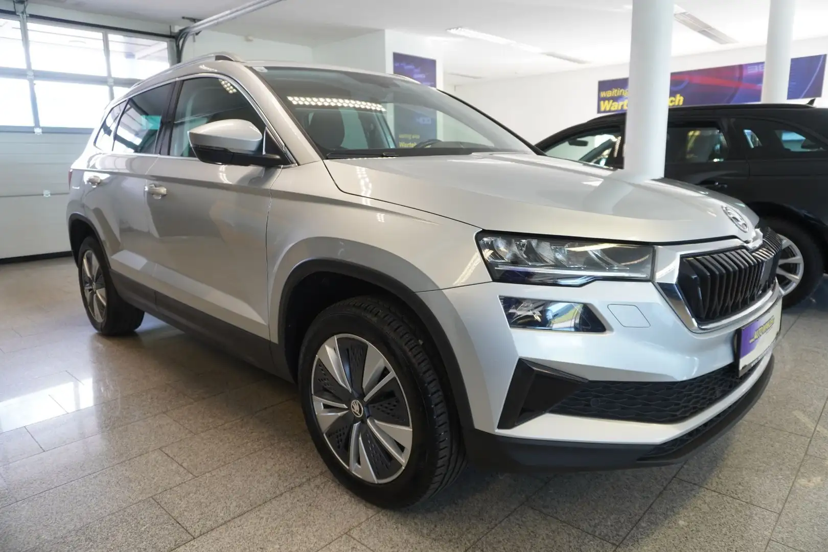 Skoda Karoq 2,0TDI DSG Style Virtual/Navi/Kamera/LED Silber - 2