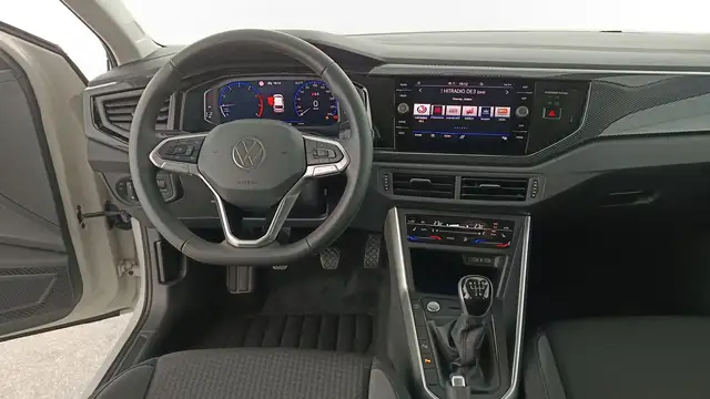 Volkswagen Polo view 12