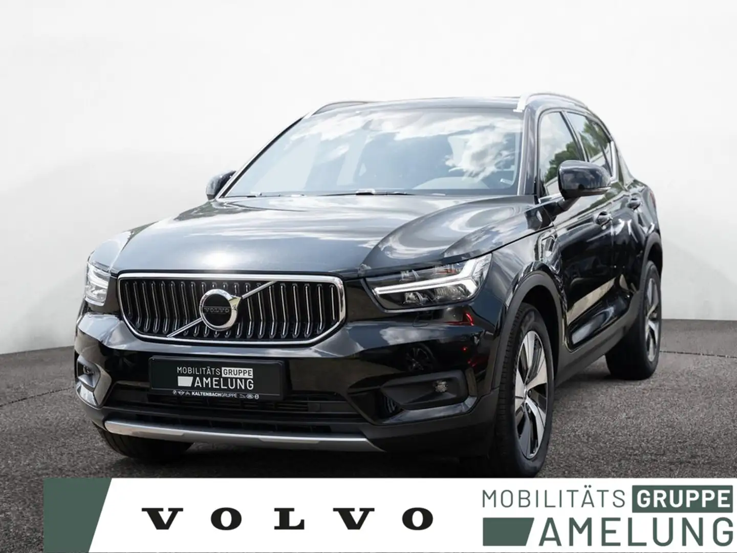 Volvo XC40 T4 Inscription Expression Recharge PANO Schwarz - 1