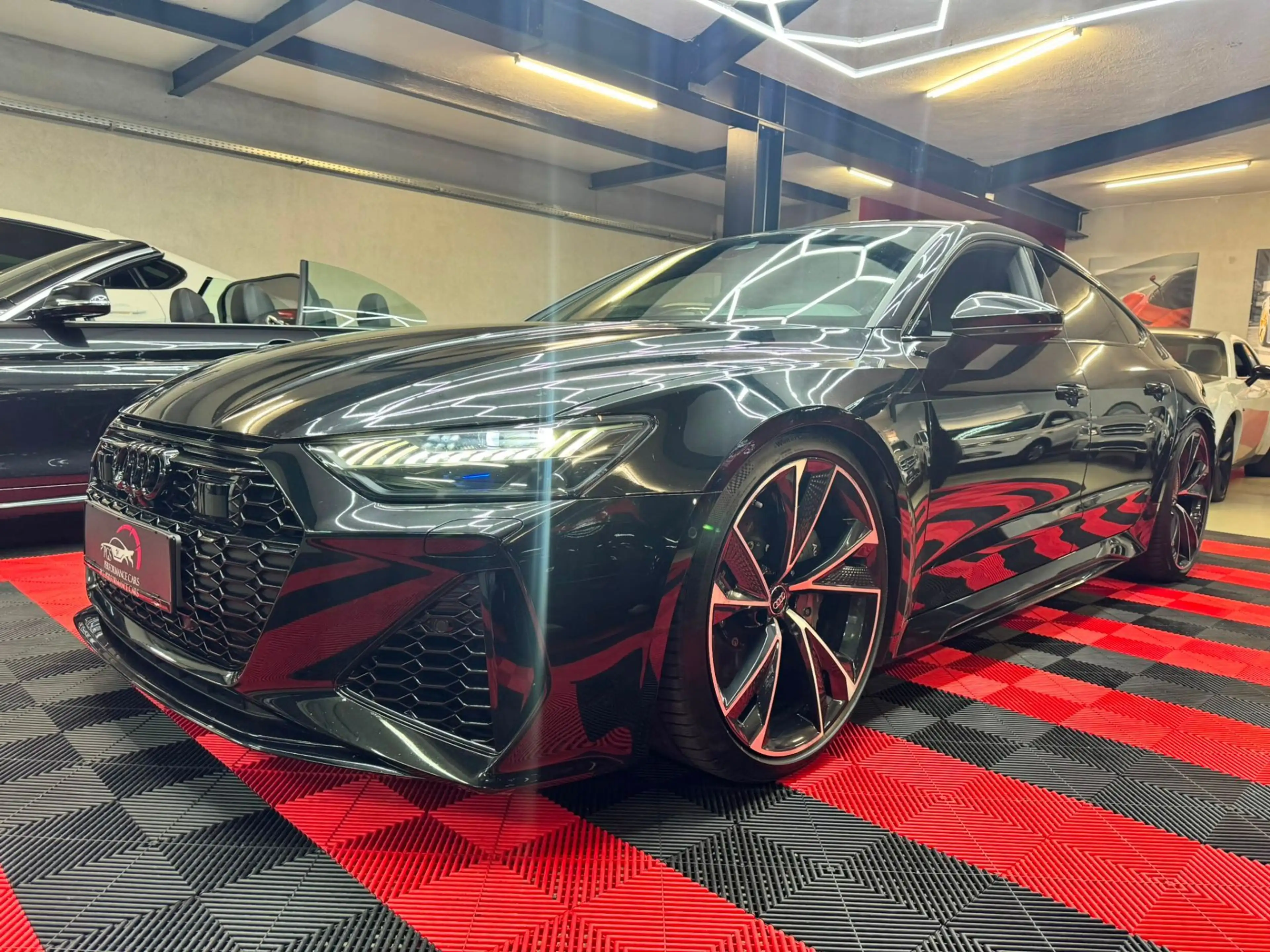 Audi RS7 Sportback 4,0 TFSI quattro S-tronic — photo 4