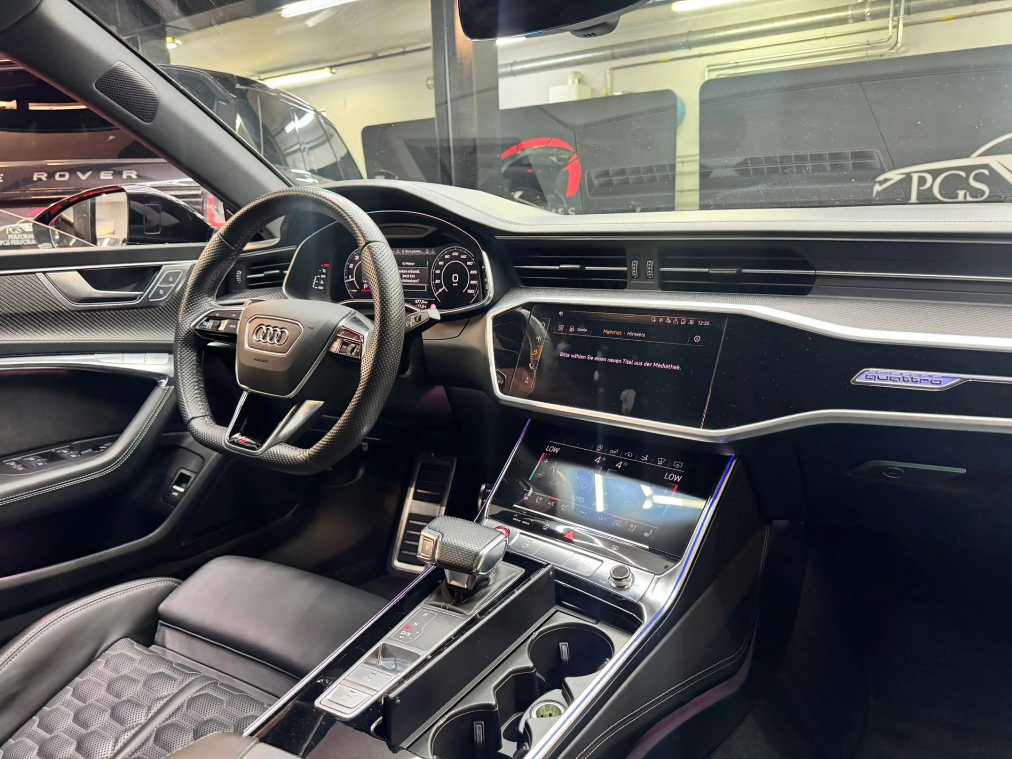 Audi RS7 Sportback 4,0 TFSI quattro S-tronic — photo 11