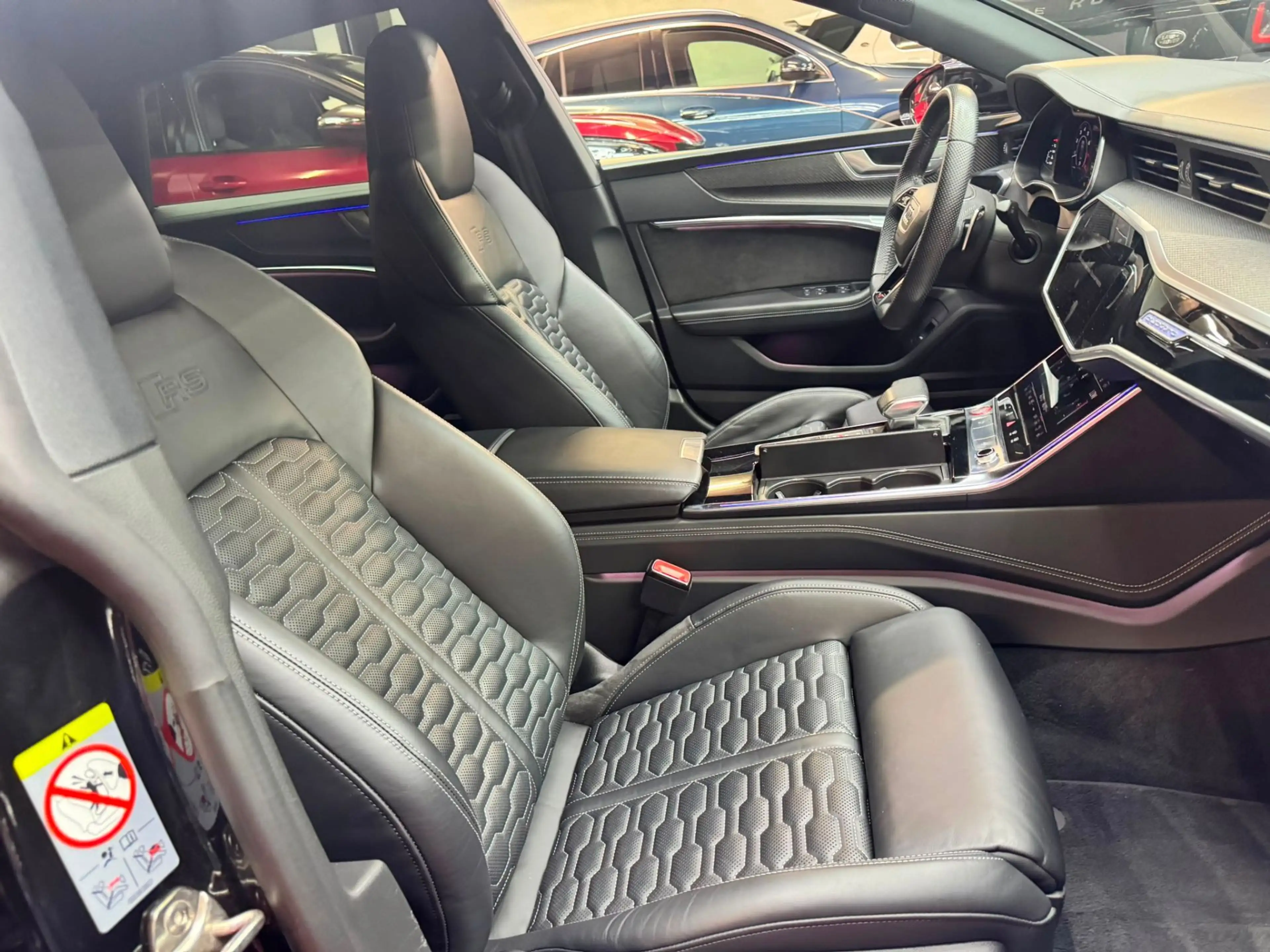 Audi RS7 Sportback 4,0 TFSI quattro S-tronic — photo 14