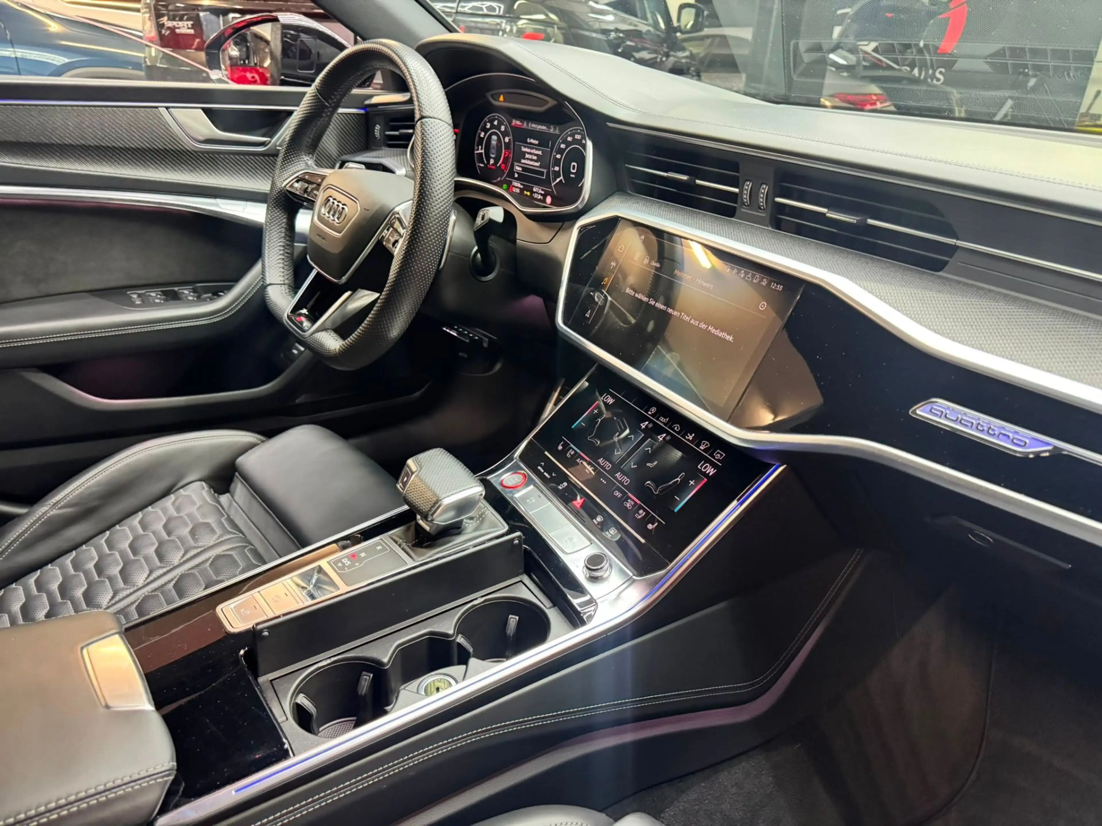 Audi RS7 Sportback 4,0 TFSI quattro S-tronic — photo 13