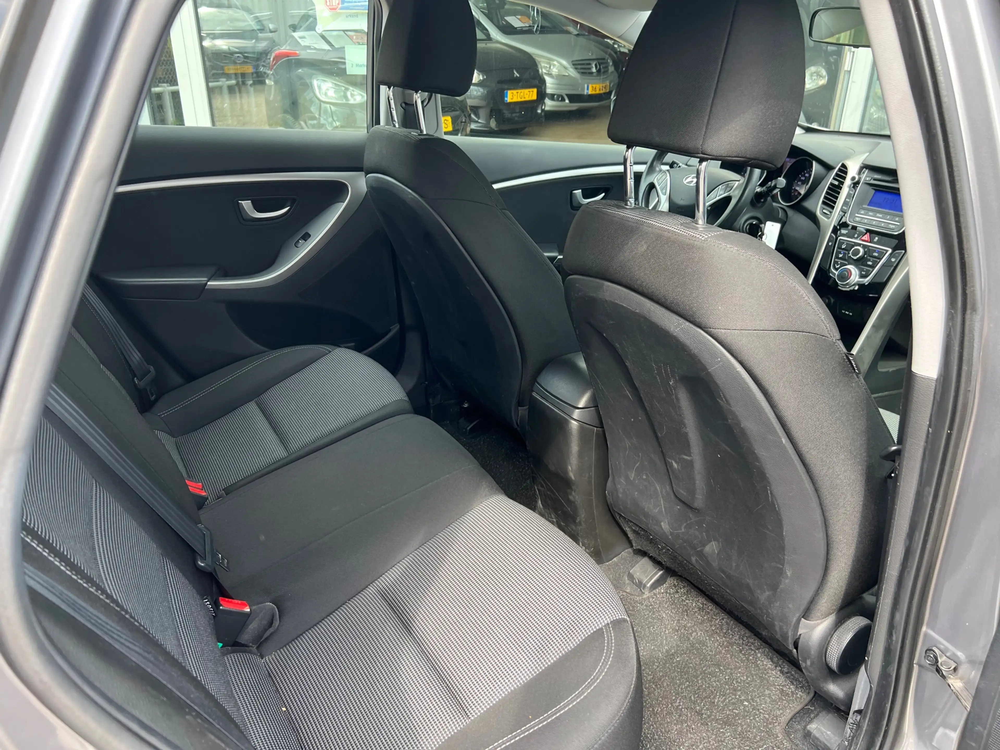 Hyundai i30 1.6 GDI i-Motion PDC | AIRCO | DEALER ONDERHOUDEN — photo 11