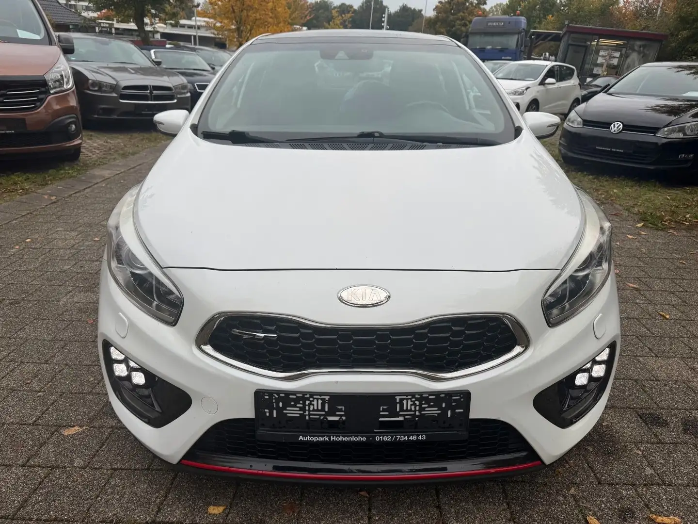 Kia Ceed / cee'd Ceed GT-Track *NAVI*XENON*PANO*RFK*8-fach* Weiß - 2