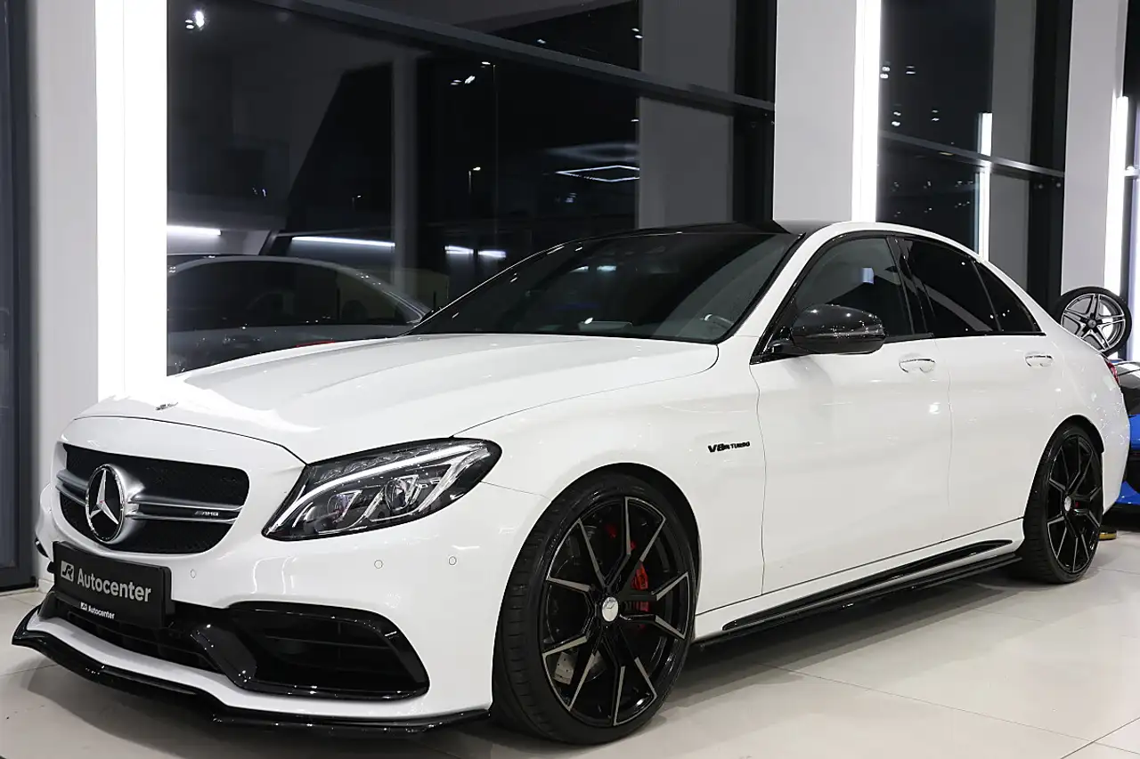 Mercedes-Benz C 63 AMG