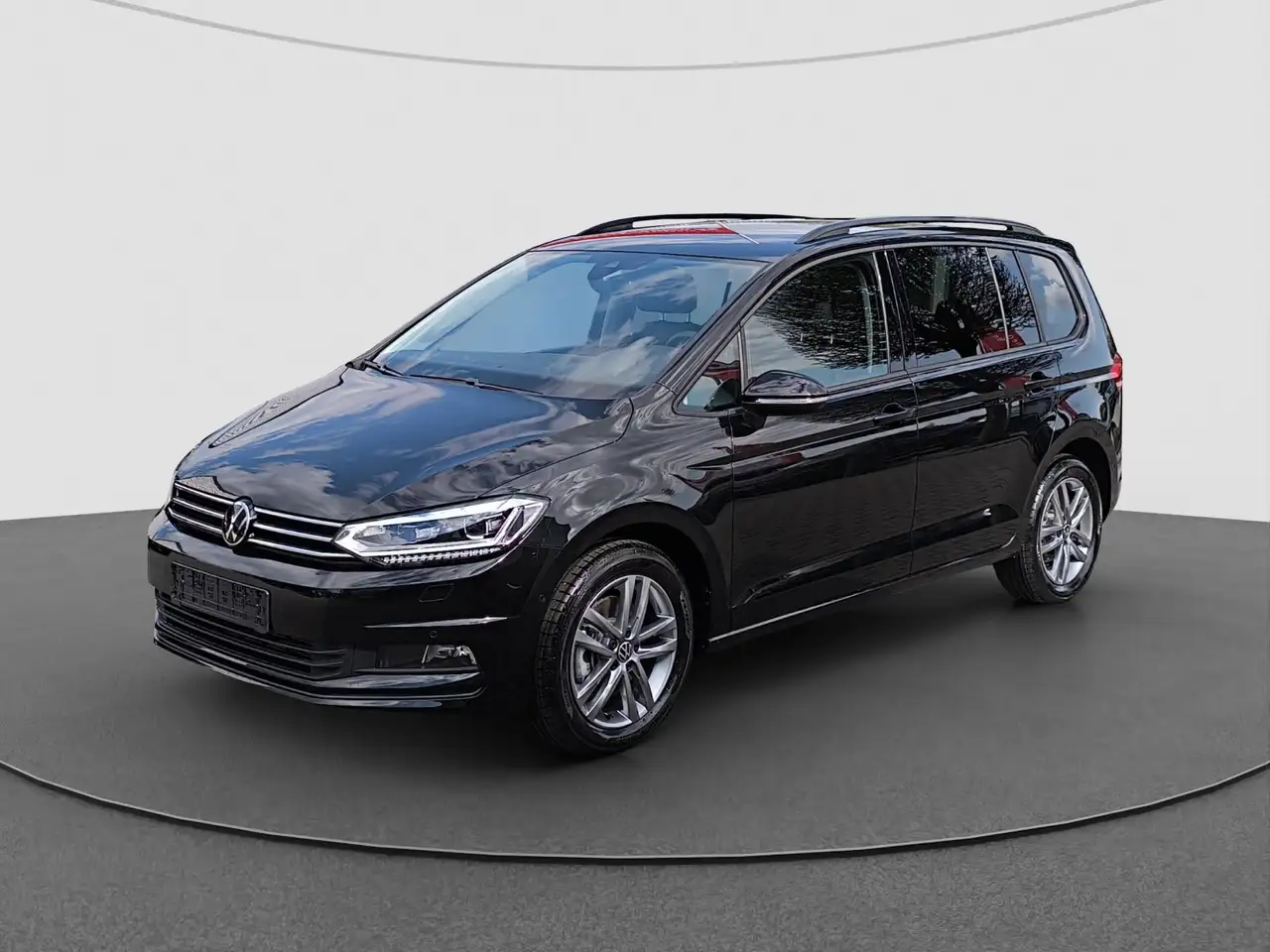 Volkswagen Touran 1.5 TSI DSG Comfortline AHK NAVI RFK 2