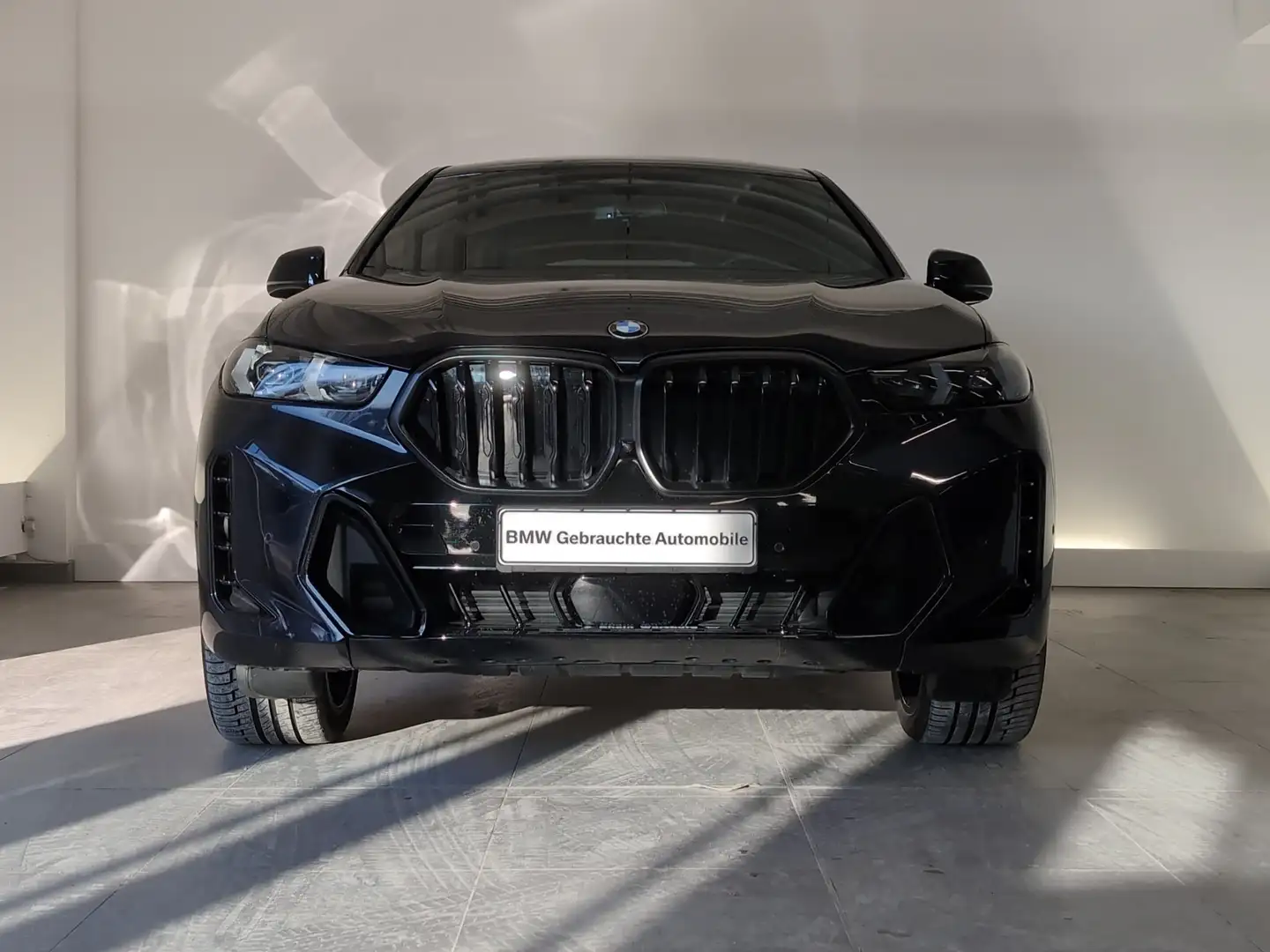 BMW X6 xDrive40d M Sport Navi/LED/AHK/Pano/KomfZg/DA Navi Schwarz - 2