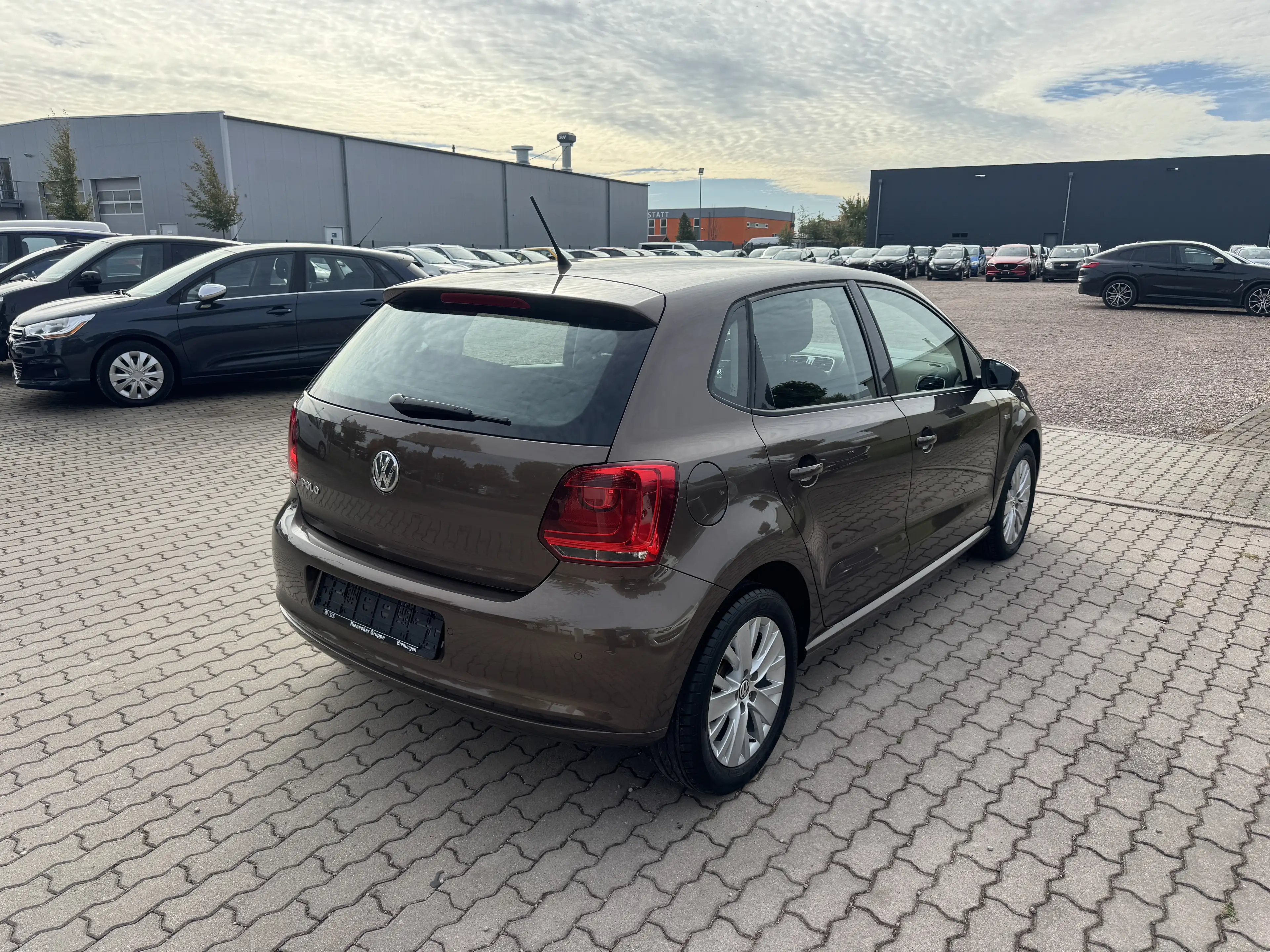 Volkswagen Polo Life — photo 2