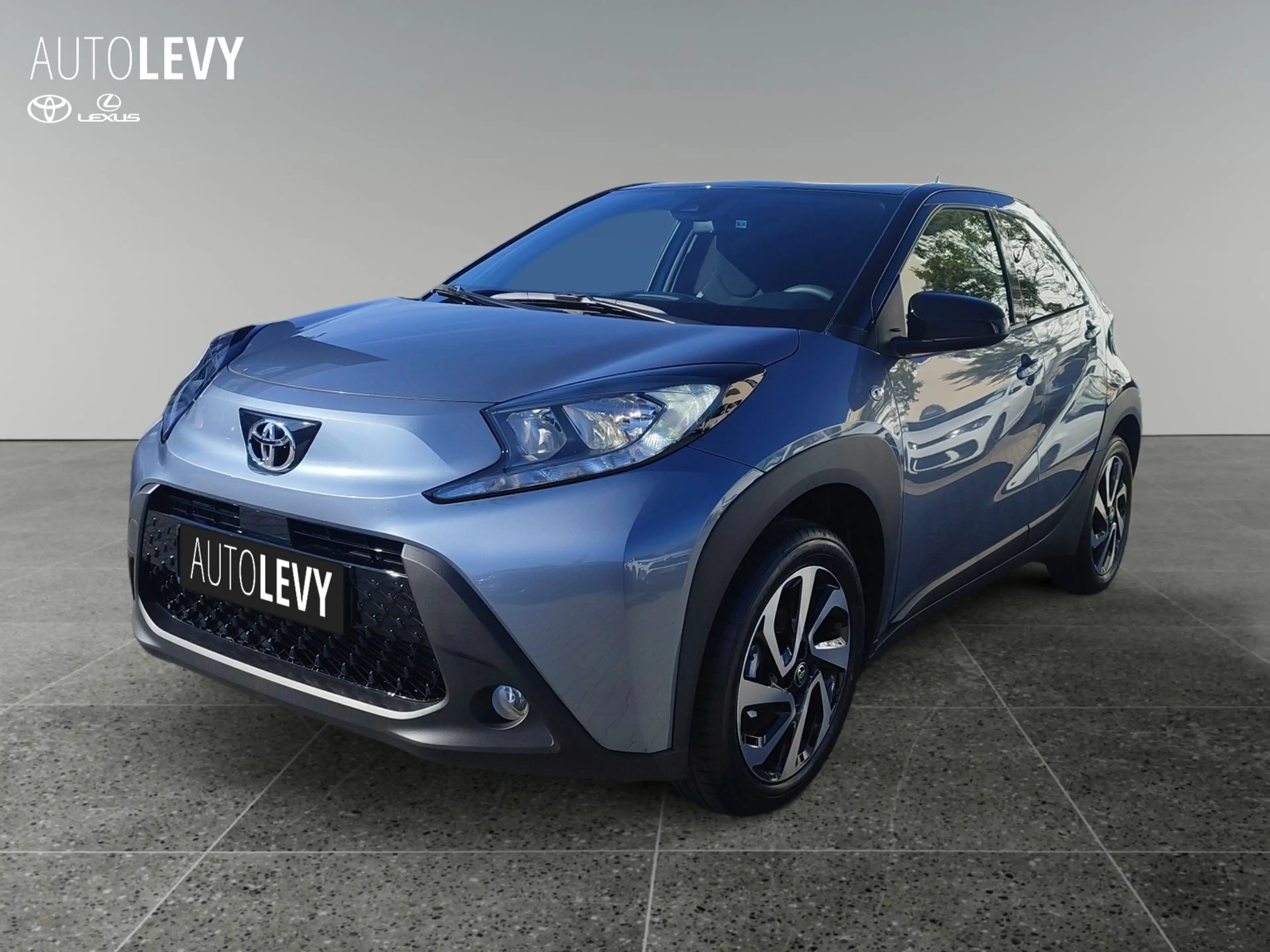 Toyota Aygo X 1.0 Teamplayer CARPLAY*RFK*SHZ*AT* — photo 2