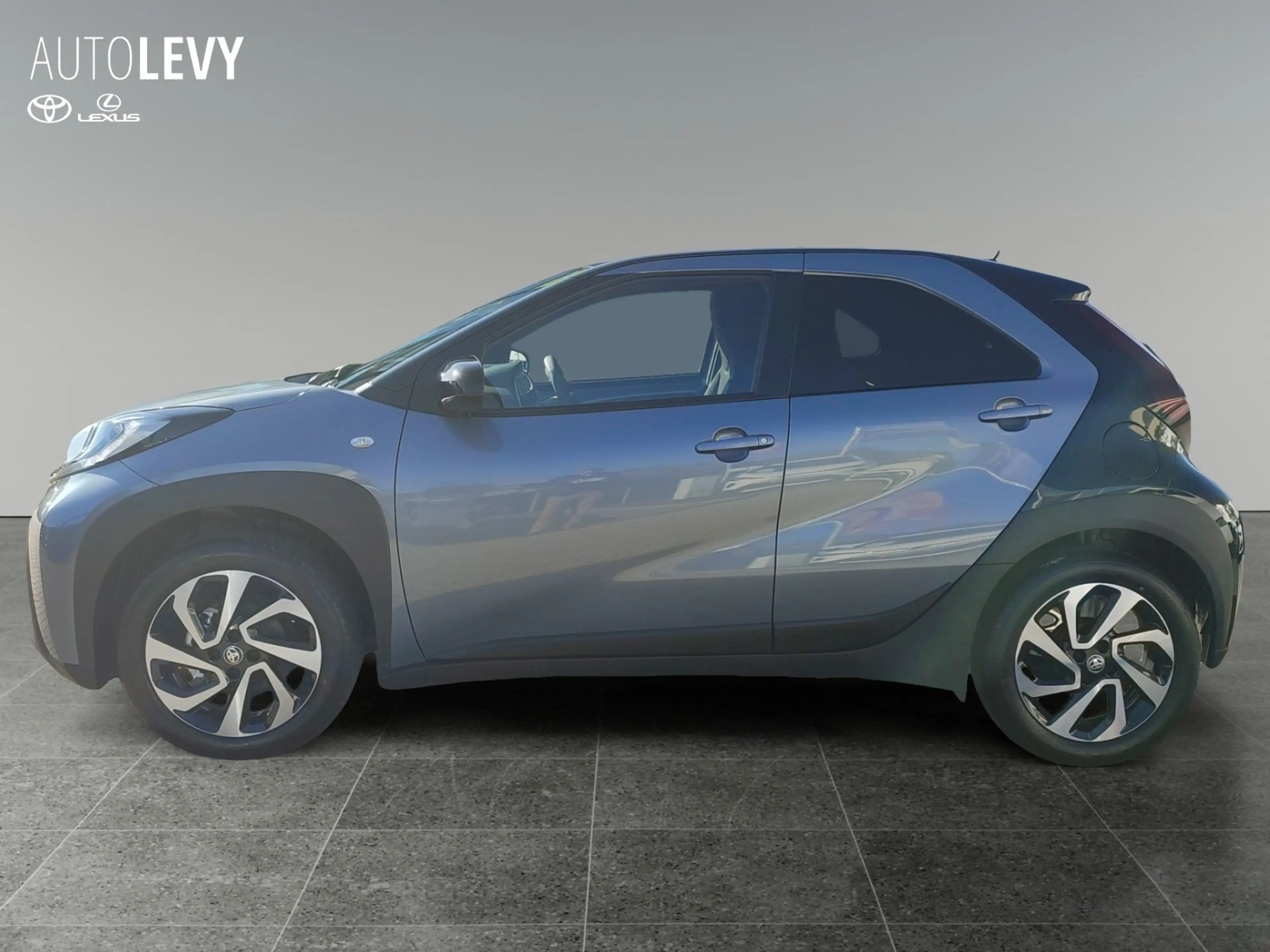 Toyota Aygo X 1.0 Teamplayer CARPLAY*RFK*SHZ*AT* — photo 3
