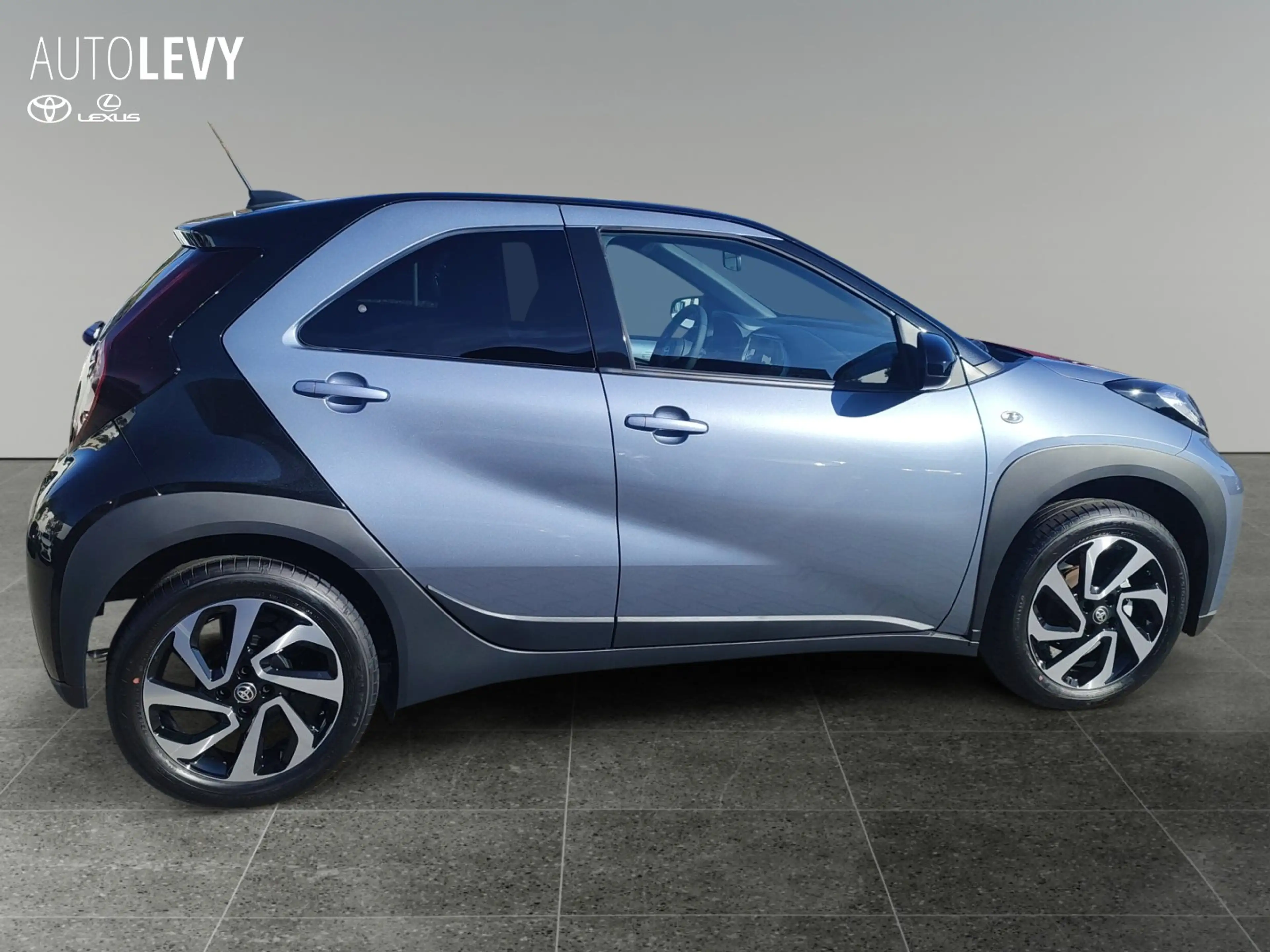 Toyota Aygo X 1.0 Teamplayer CARPLAY*RFK*SHZ*AT* — photo 7