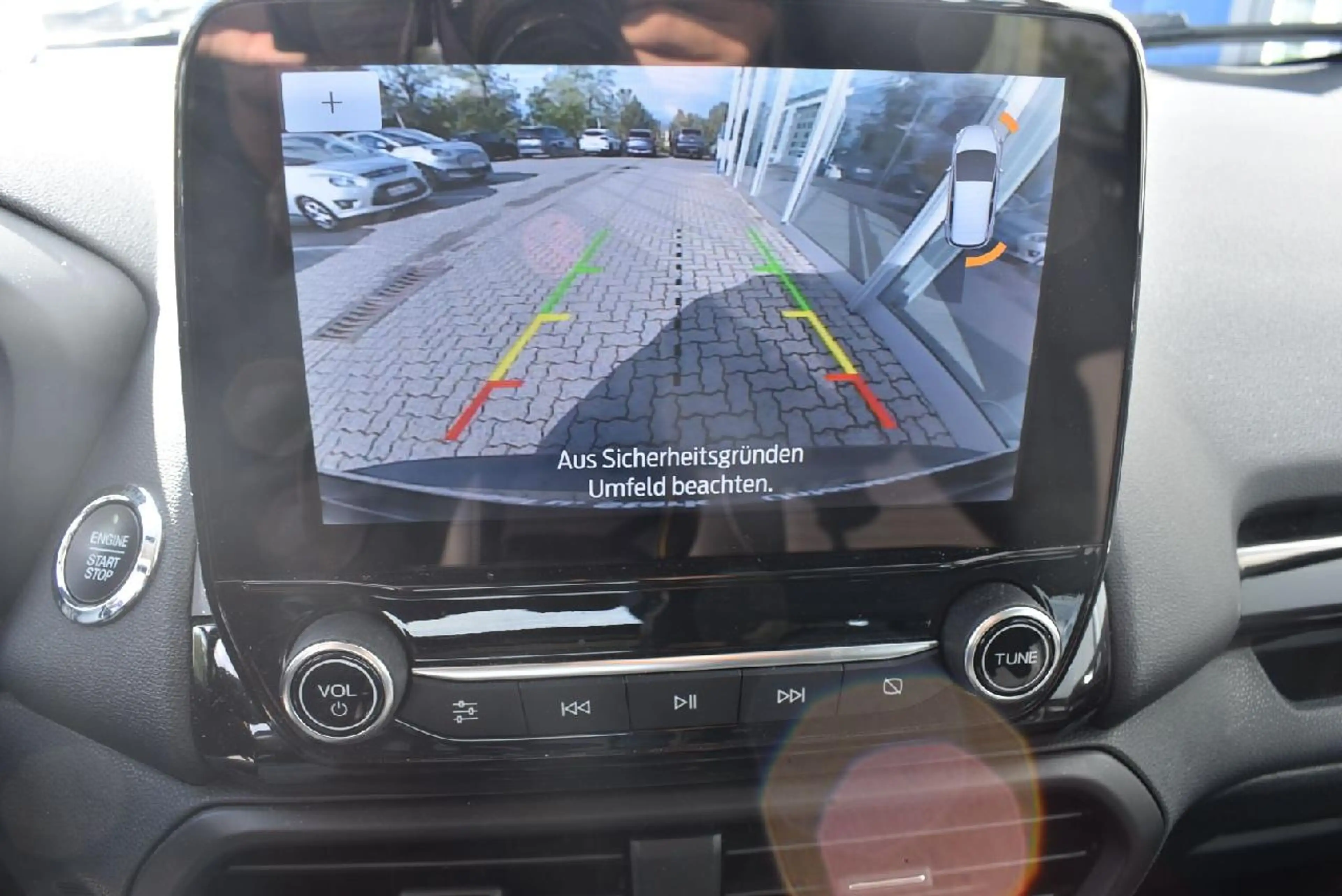 Ford EcoSport Titanium — photo 14