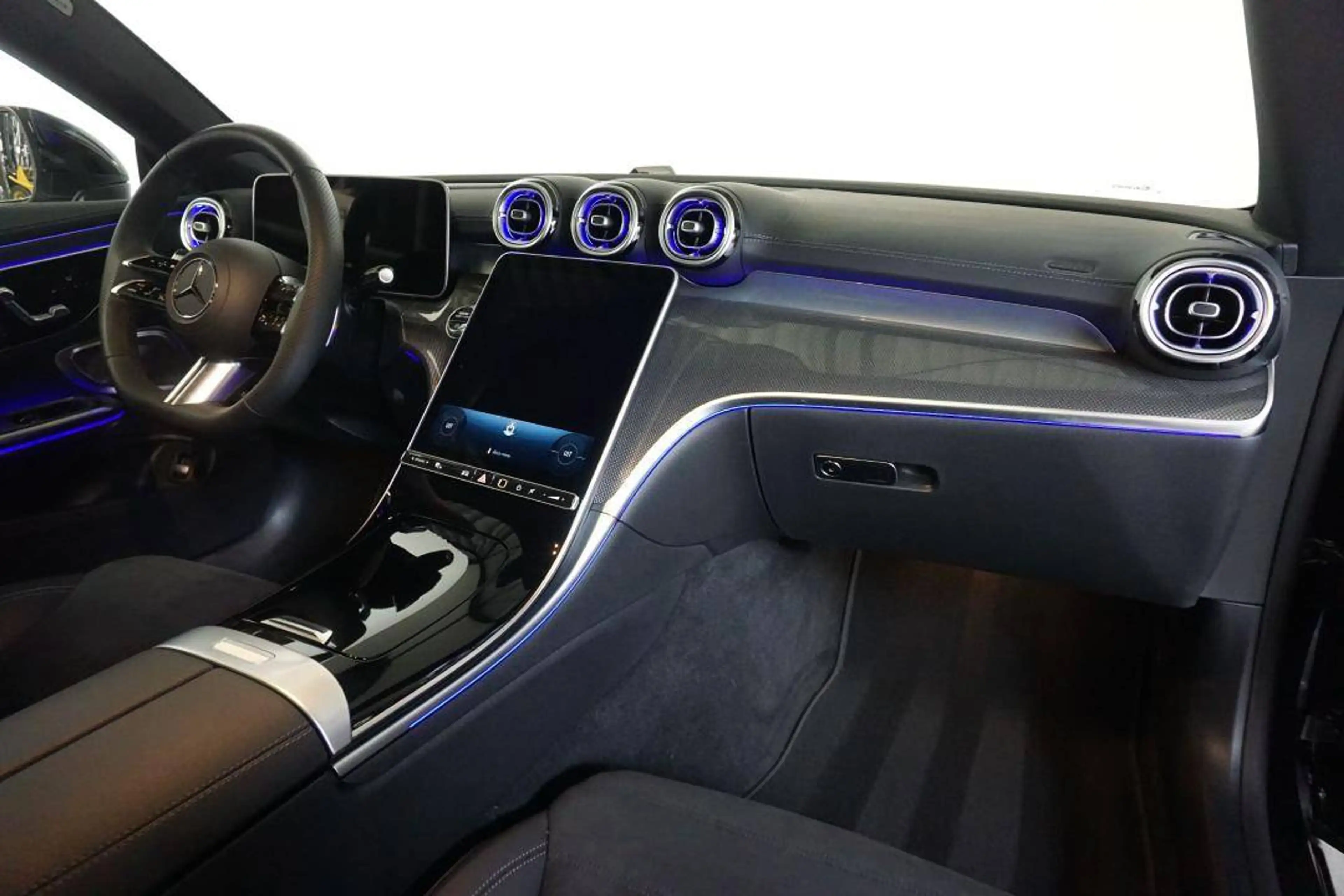Mercedes-Benz CLE 200 Coupe - AMG — photo 3