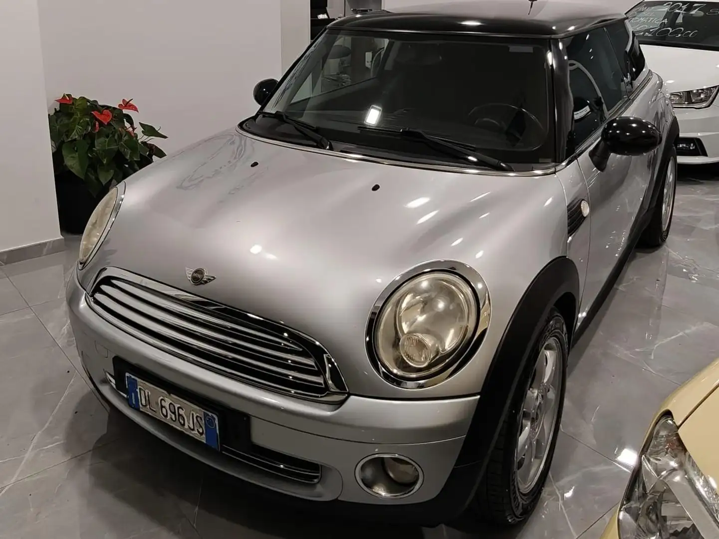 MINI Cooper AFFARE Argento - 1