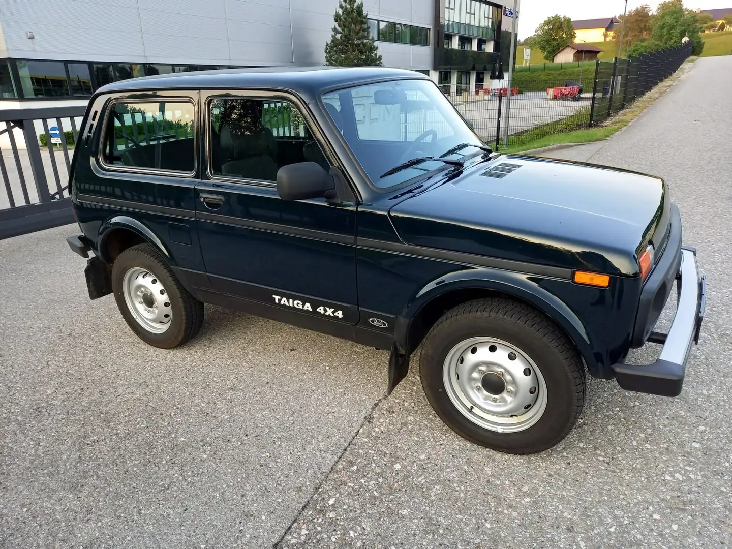 Lada Taiga Lada 4x4 1,7 TAIGA / NIVA  nur 37tkm Zelená - 2