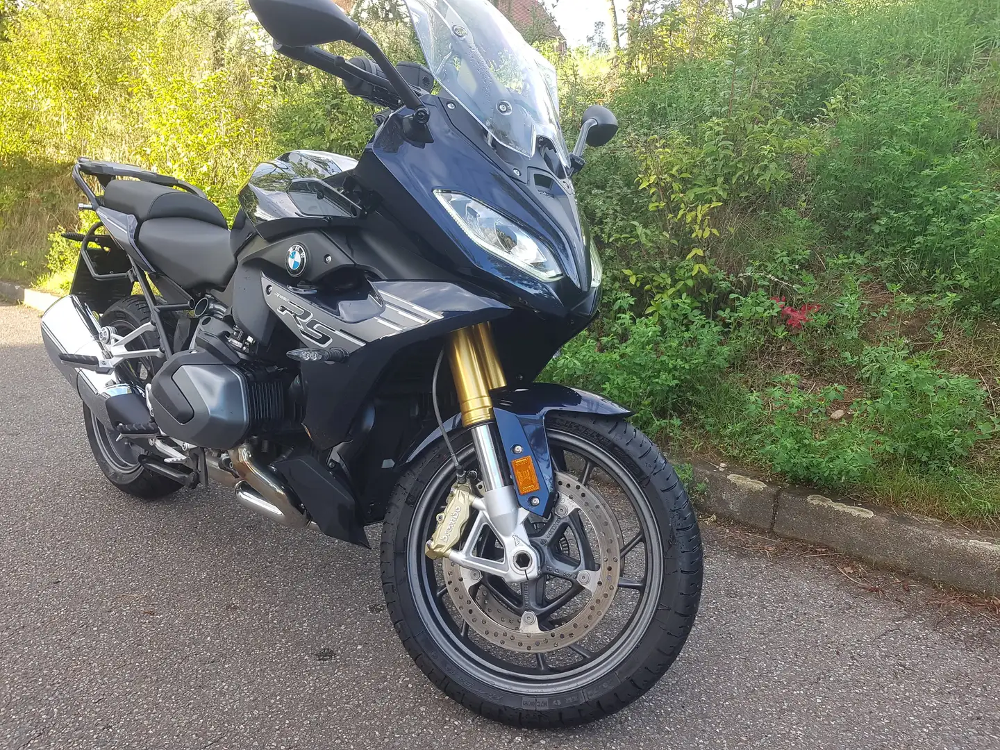 BMW R 1250 RS Exclusiv - 3 Pakete - ggf. Koffer/Topcase Blau - 2