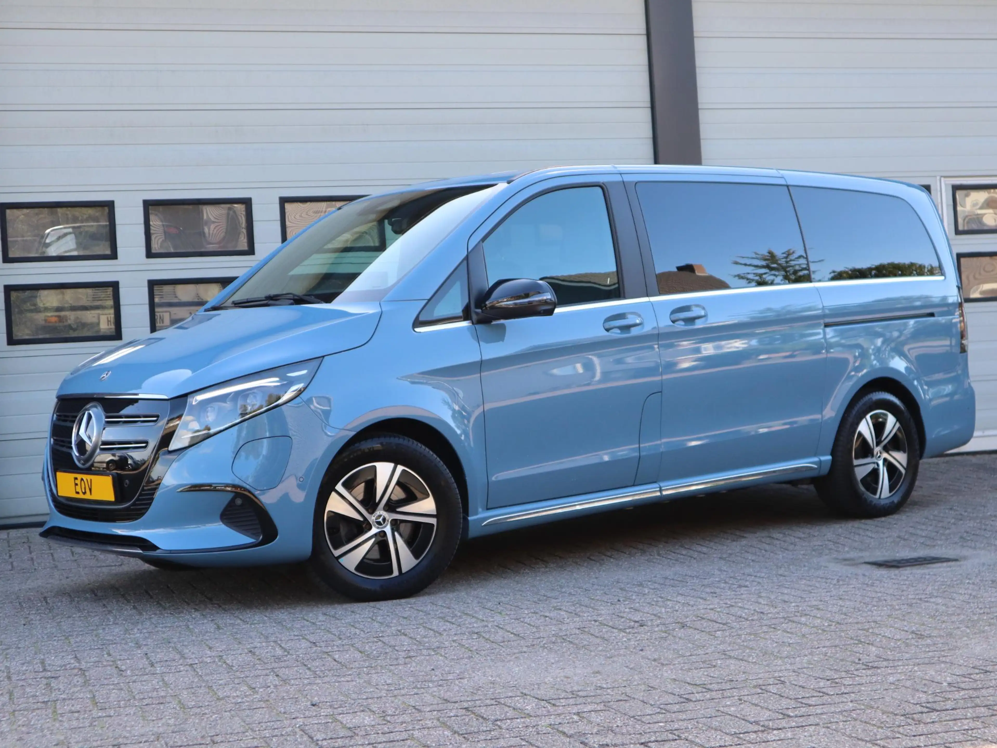 Mercedes-Benz EQV 300 90 kWh Avantgarge AMG - 8 Pers - elc. schuif — photo 6