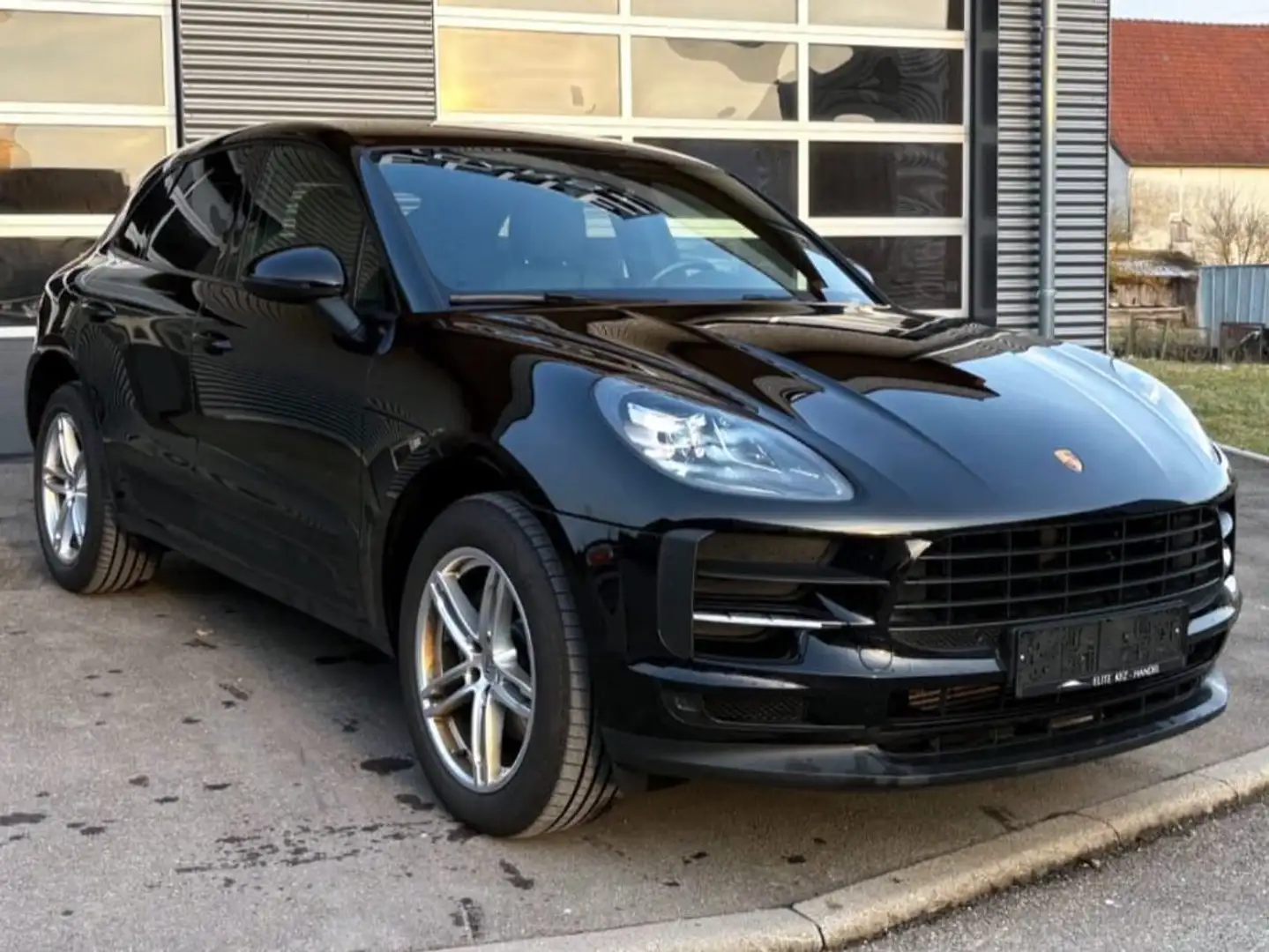 Porsche Macan 2.0 245cv pdk Nero - 1